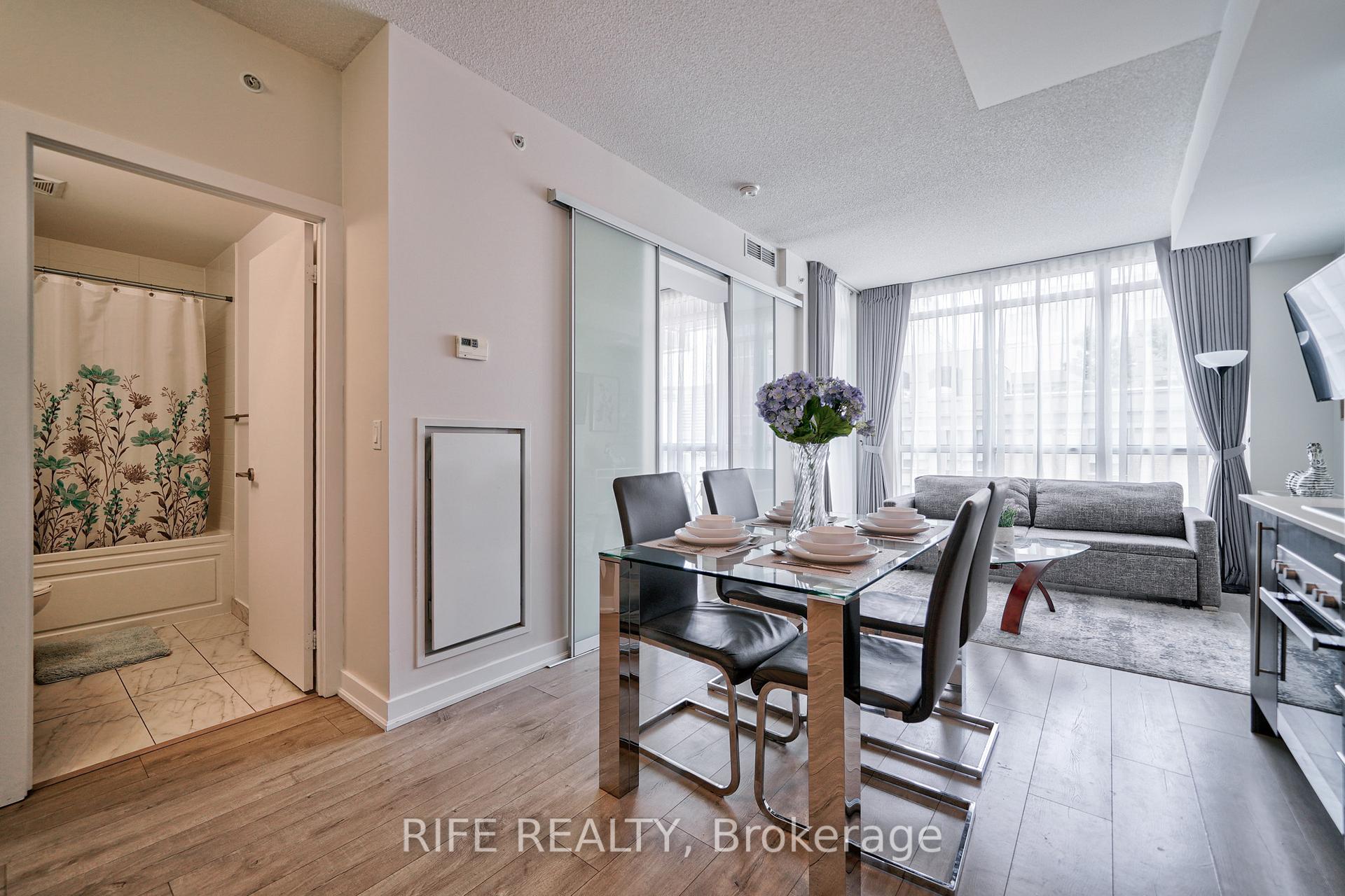 1503 - 199 Richmond Street W Toronto Ontario Canada Rent residential   BOYAL REALTY GROUP LTD. Brokerage*