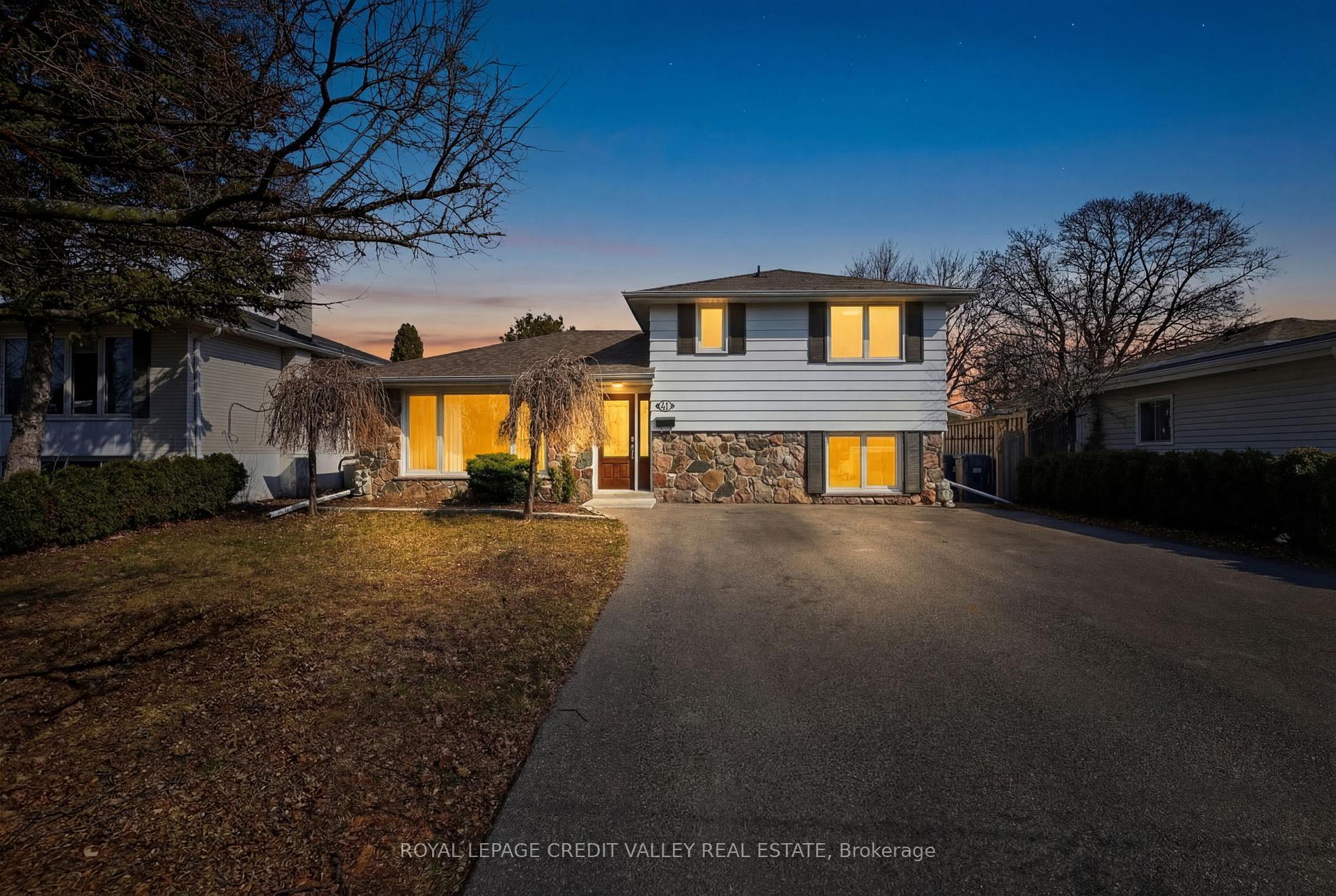 41 Staveley Crescent Brampton Ontario Canada Sale residential Manpreet Ahluwalia Royal LePage Credit Valley Real Estate, Brokerage*