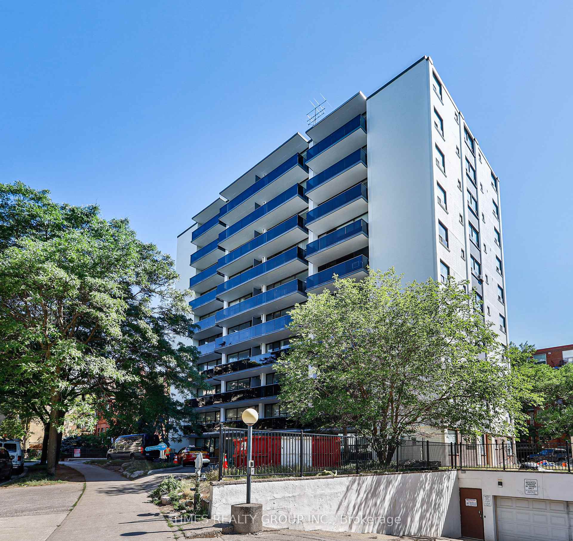 406 - 15 Walmer Road Toronto Ontario Canada Rent residential   Times Realty Group Inc., Brokerage
