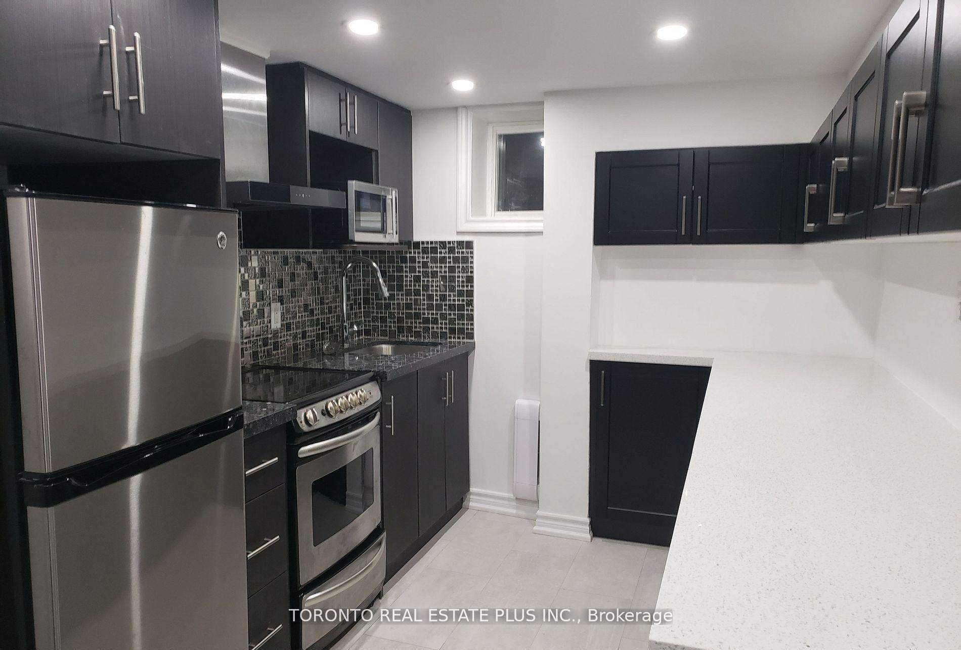 Lower - 88 Harris Avenue Toronto Ontario Canada Rent residential   TORONTO REAL ESTATE PLUS INC., Brokerage