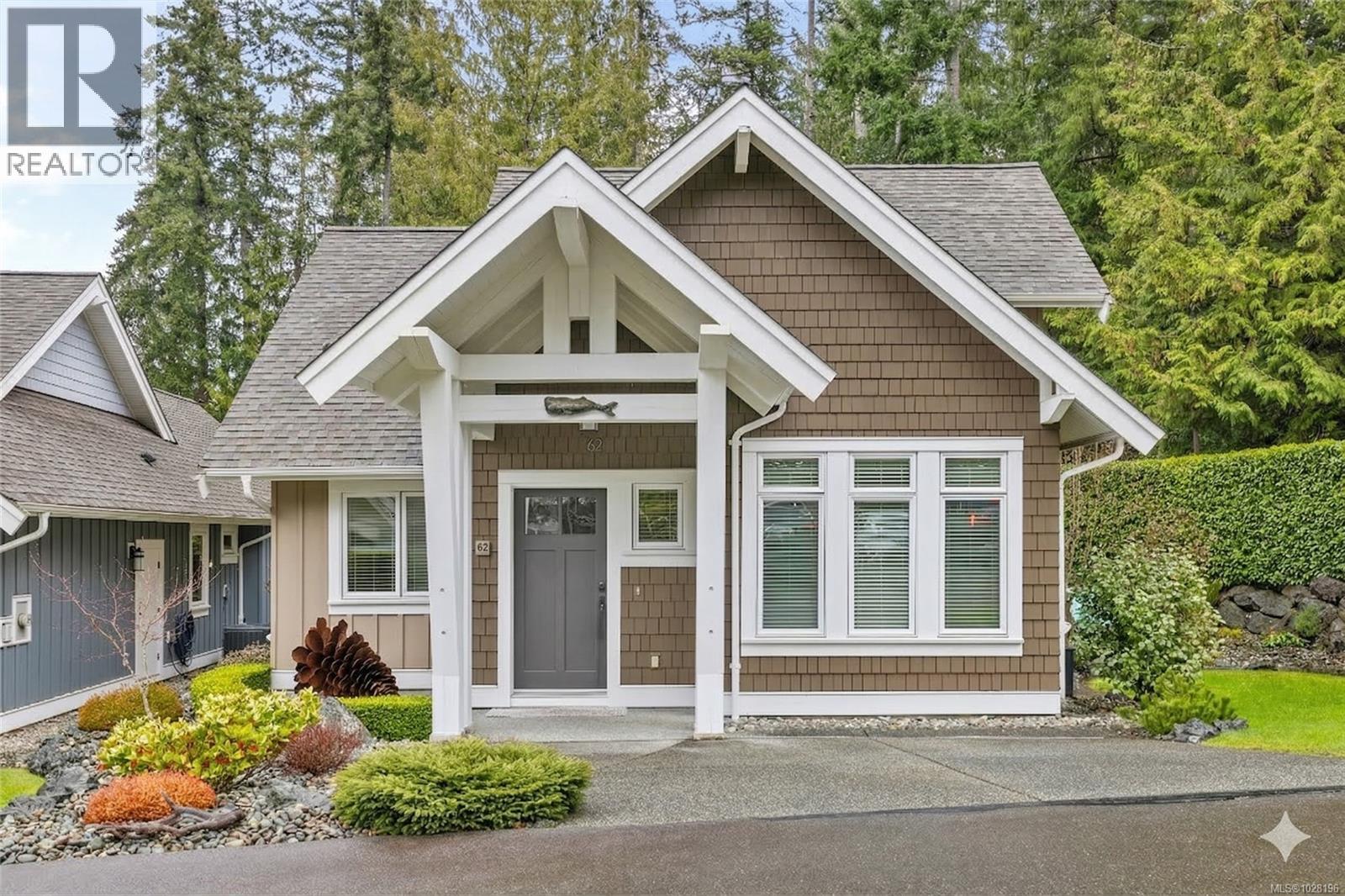 62 5251 Island Hwy W Qualicum Beach British Columbia Canada Sale residential Lana McCaul Royal LePage Parksville-Qualicum Beach Realty