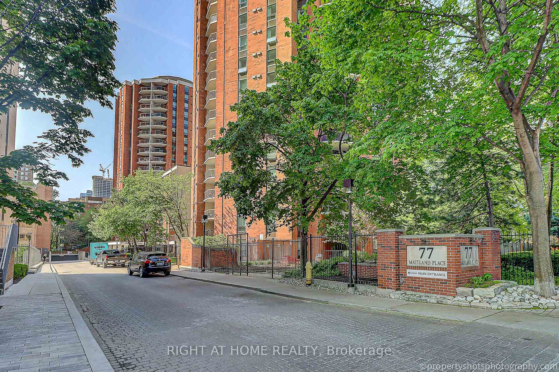 1703 - 77 Maitland Place Toronto Ontario Canada Sale residential Charles Dow Right at Home Realty, Brokerage*