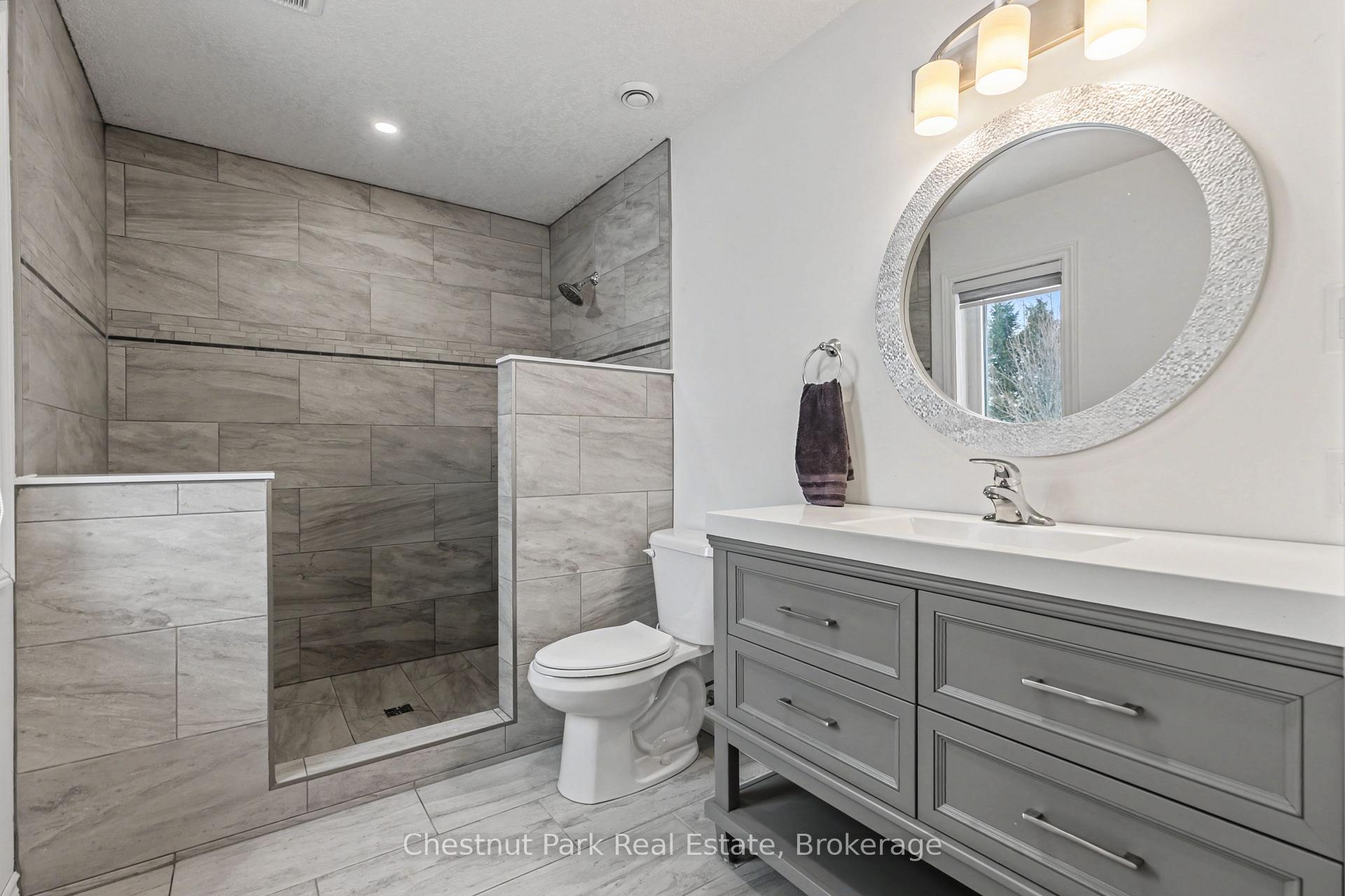 4 Bedroom Single Family Home/House's Image 37