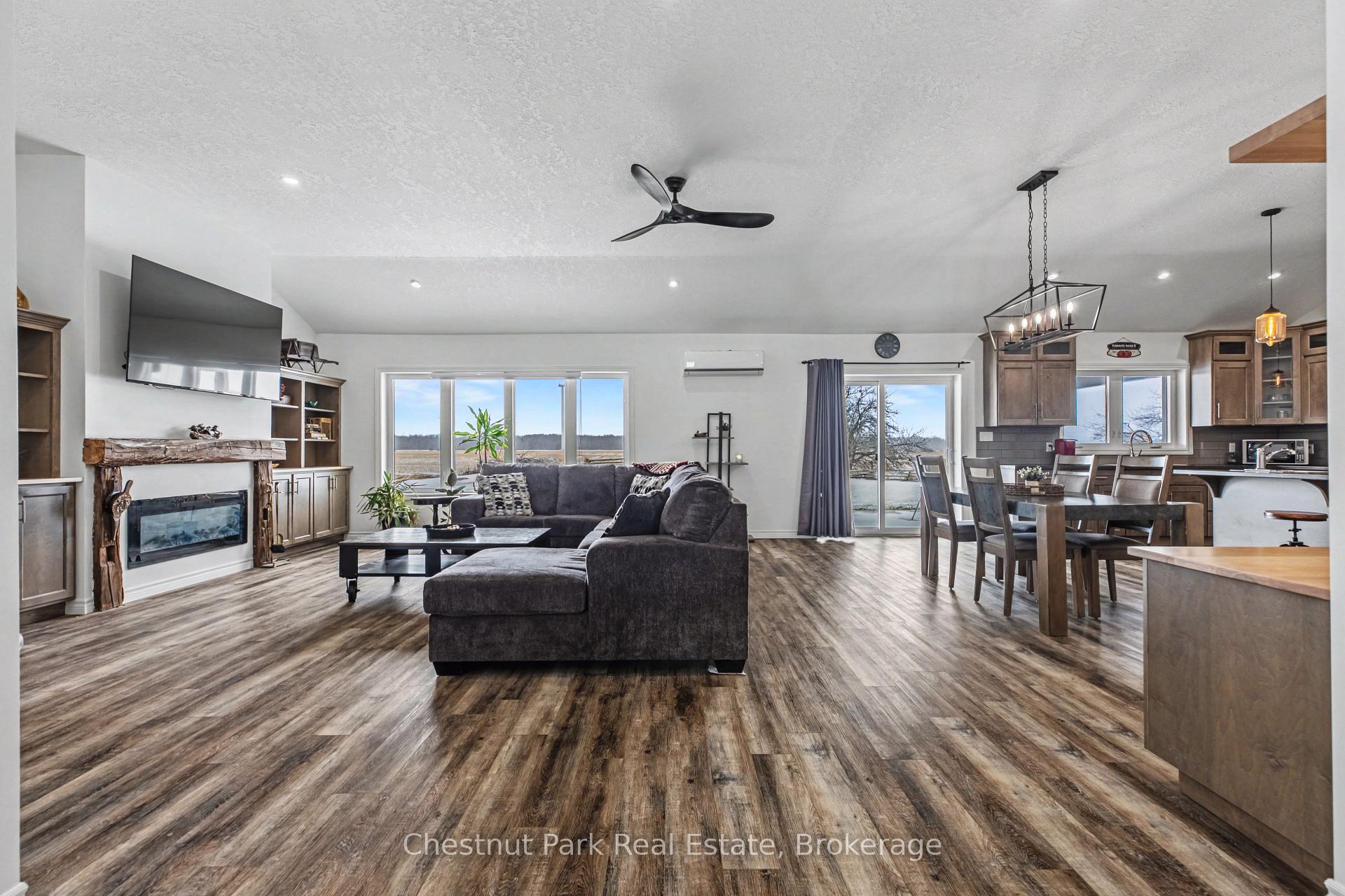4 Bedroom Single Family Home/House's Image 14