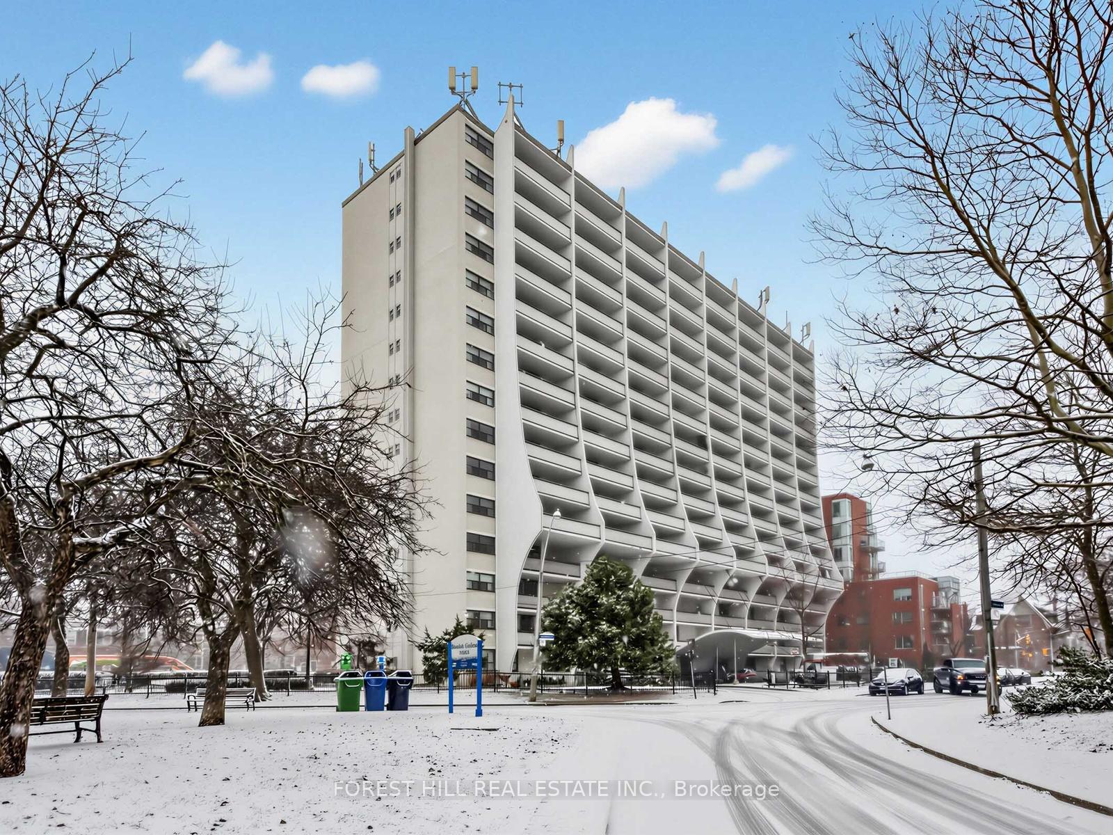 202 - 35 Walmer Road Toronto Ontario Canada Rent residential   Forest Hill Real Estate Inc., Brokerage*