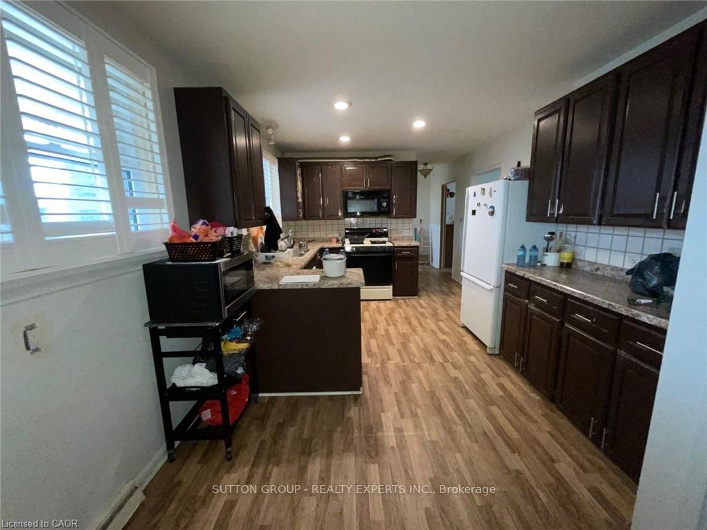 415 Mount Pleasant Road Brantford Ontario Canada Sale residential Jaswinder Meelu Sutton Group- Realty Experts Inc.