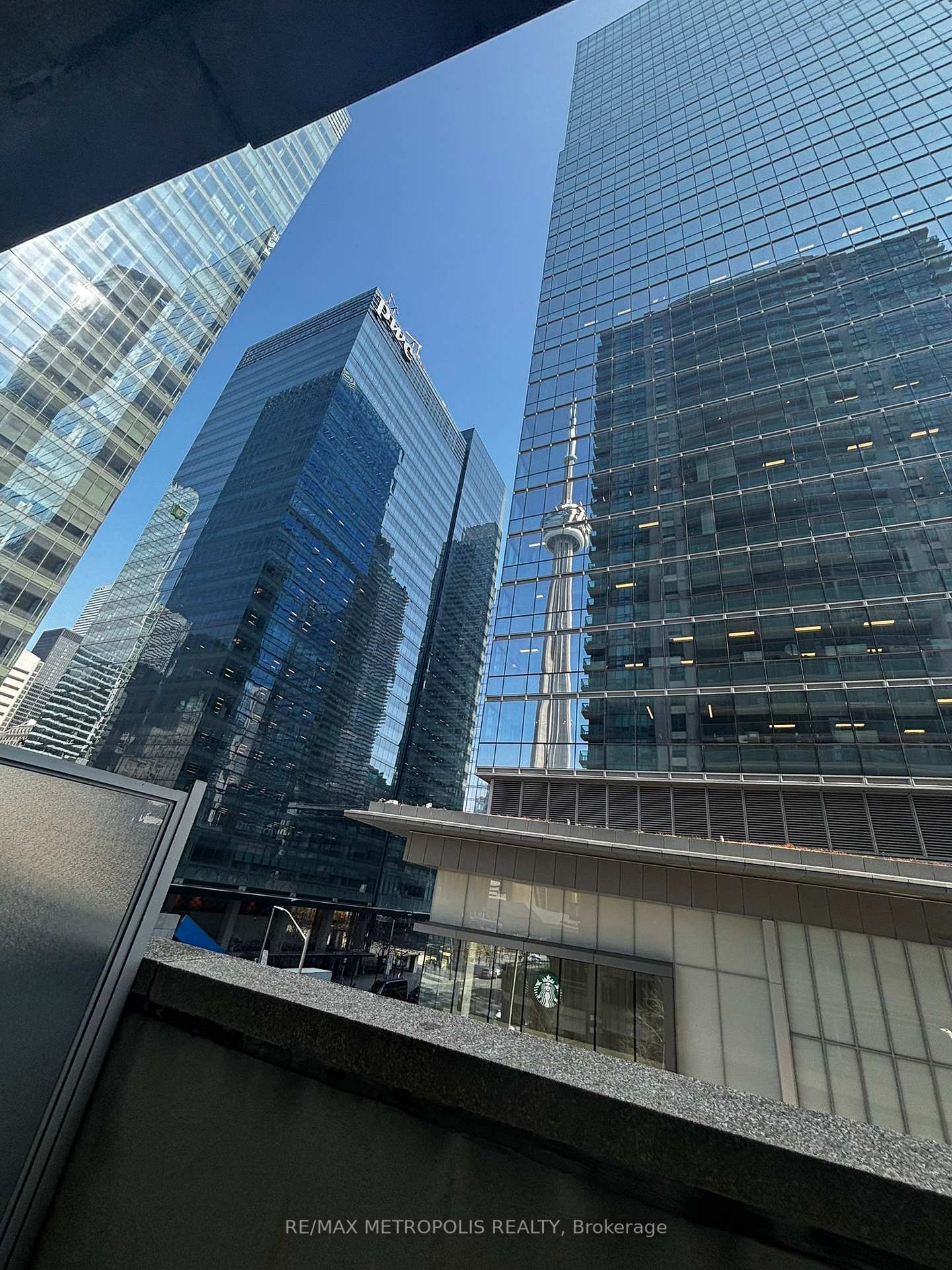 307 - 30 Grand Trunk Crescent Toronto Ontario Canada Rent residential   RE/MAX Metropolis Realty Brokerage*