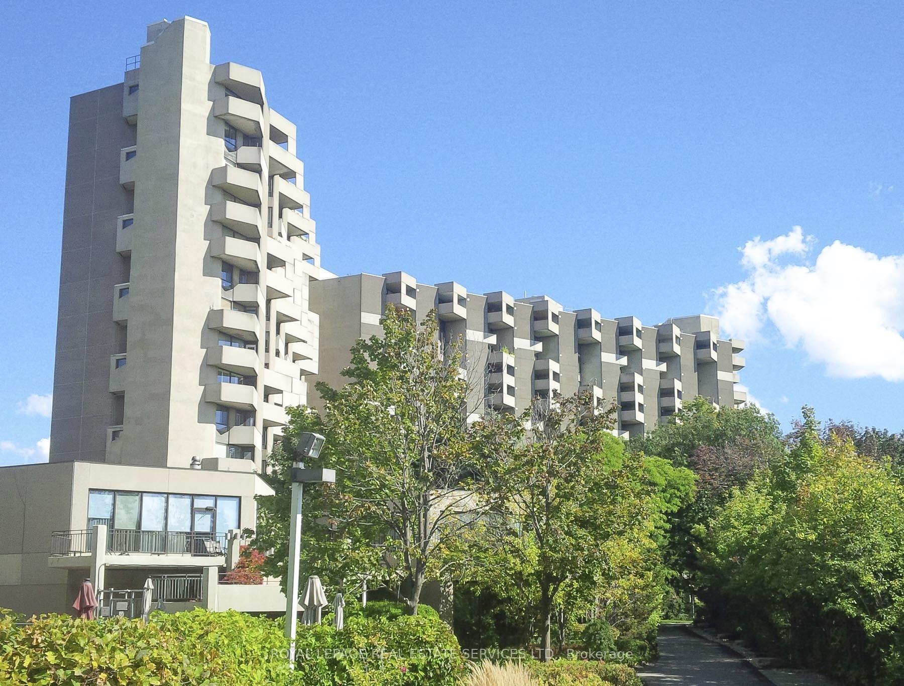 B1 - 284 Mill Road Toronto Ontario Canada Sale residential Iwona Ward Royal LePage Real Estate Services Ltd., Brokerage*