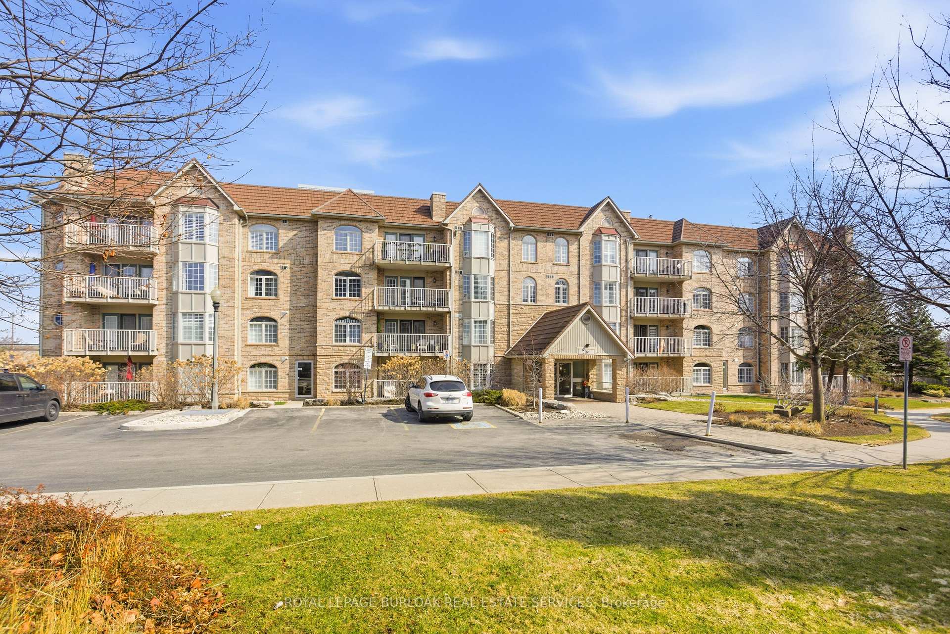 F304 - 216 Plains Road W Burlington Ontario Canada Sale residential Maya Garg Royal LePage Signature Realty, Brokerage