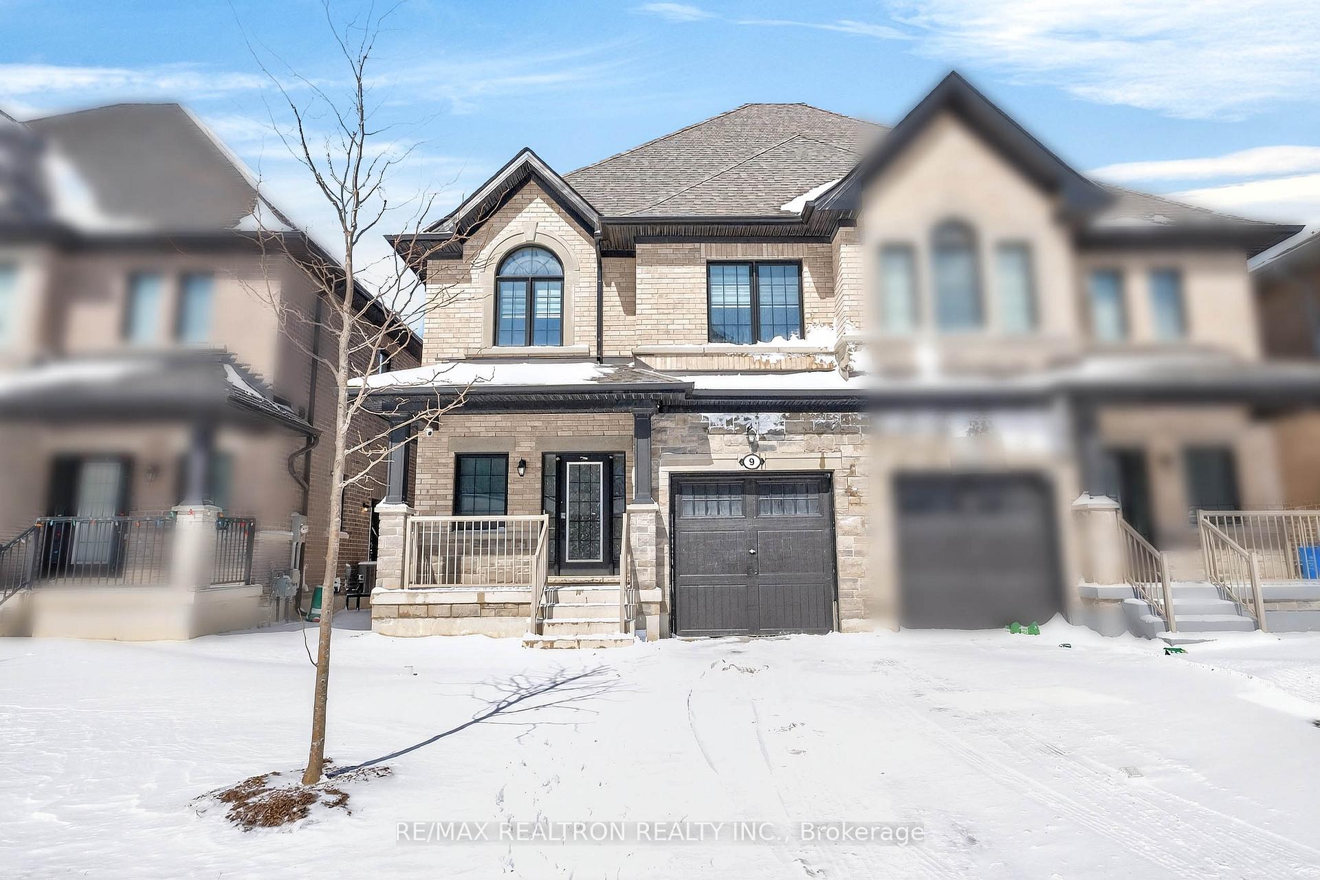 9 Alan Williams Trail Uxbridge Ontario Canada Sale residential Gwen Layton Coldwell Banker - R.M.R. Real Estate, Brokerage*