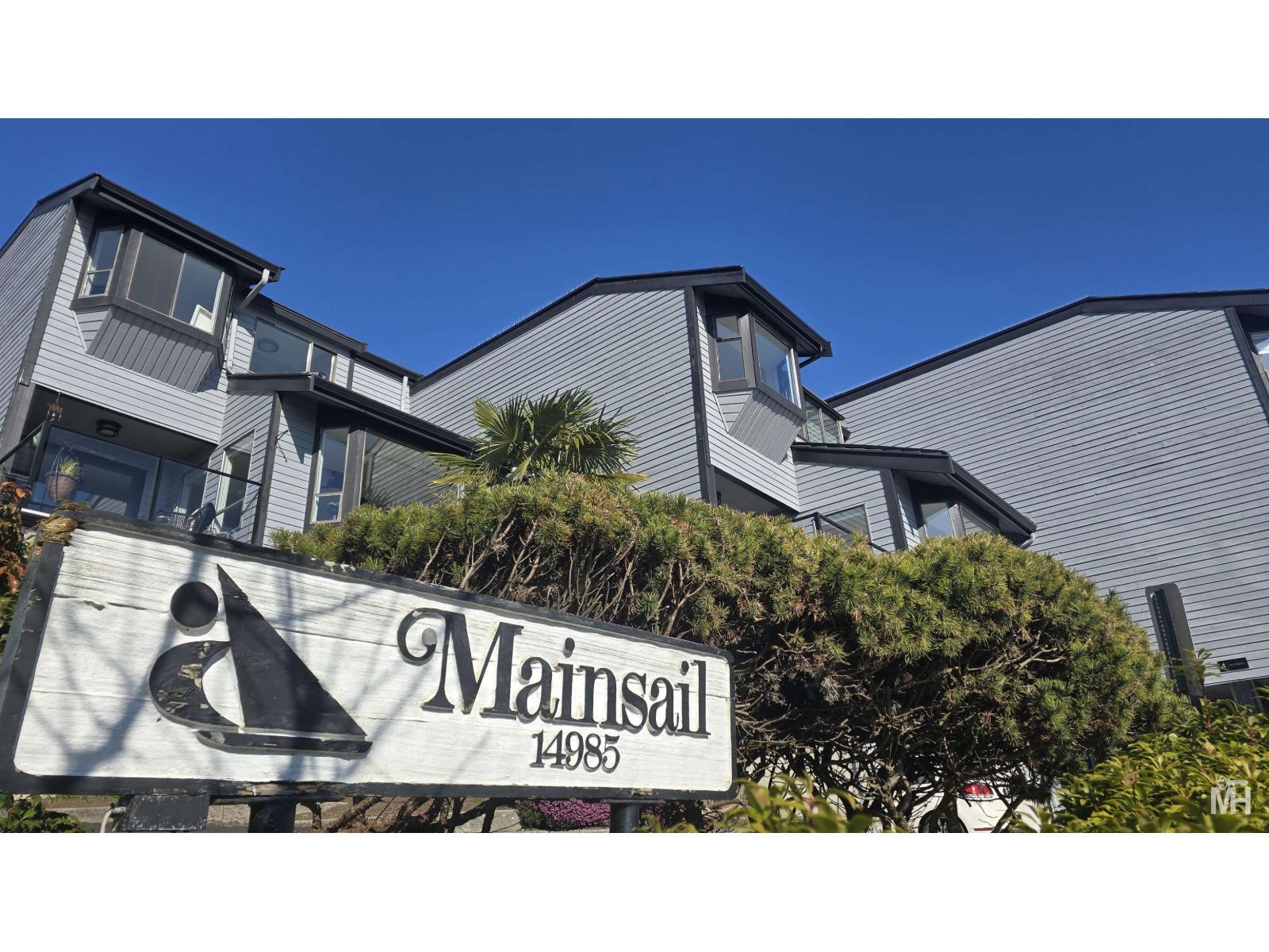 2 14985 VICTORIA AVENUE White Rock British Columbia Canada Sale residential Kirandeep Gill Coldwell Banker Executives Realty