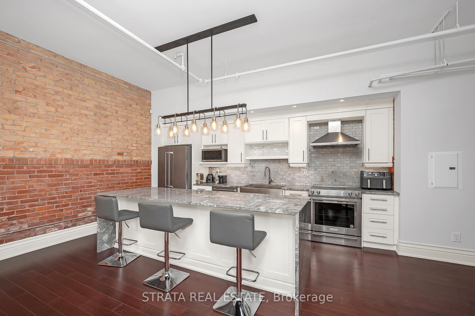 107 - 200 Stinson Street Hamilton Ontario Canada Sale residential Galina Sheveleva Strata Real Estate, Brokerage*