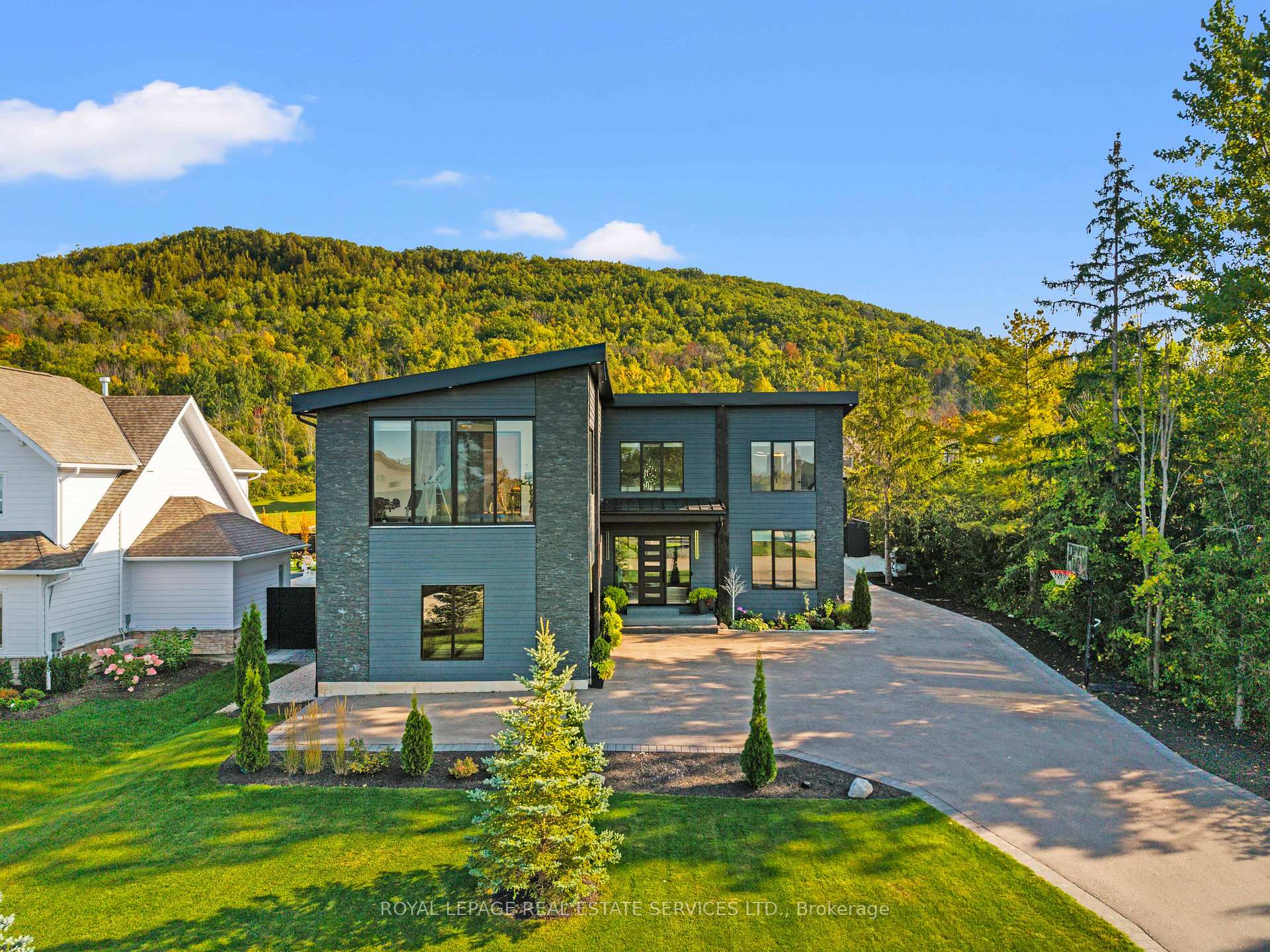 118 Barton Boulevard Blue Mountains Ontario Canada Sale residential   Royal LePage Real Estate Services Ltd Brokerage*