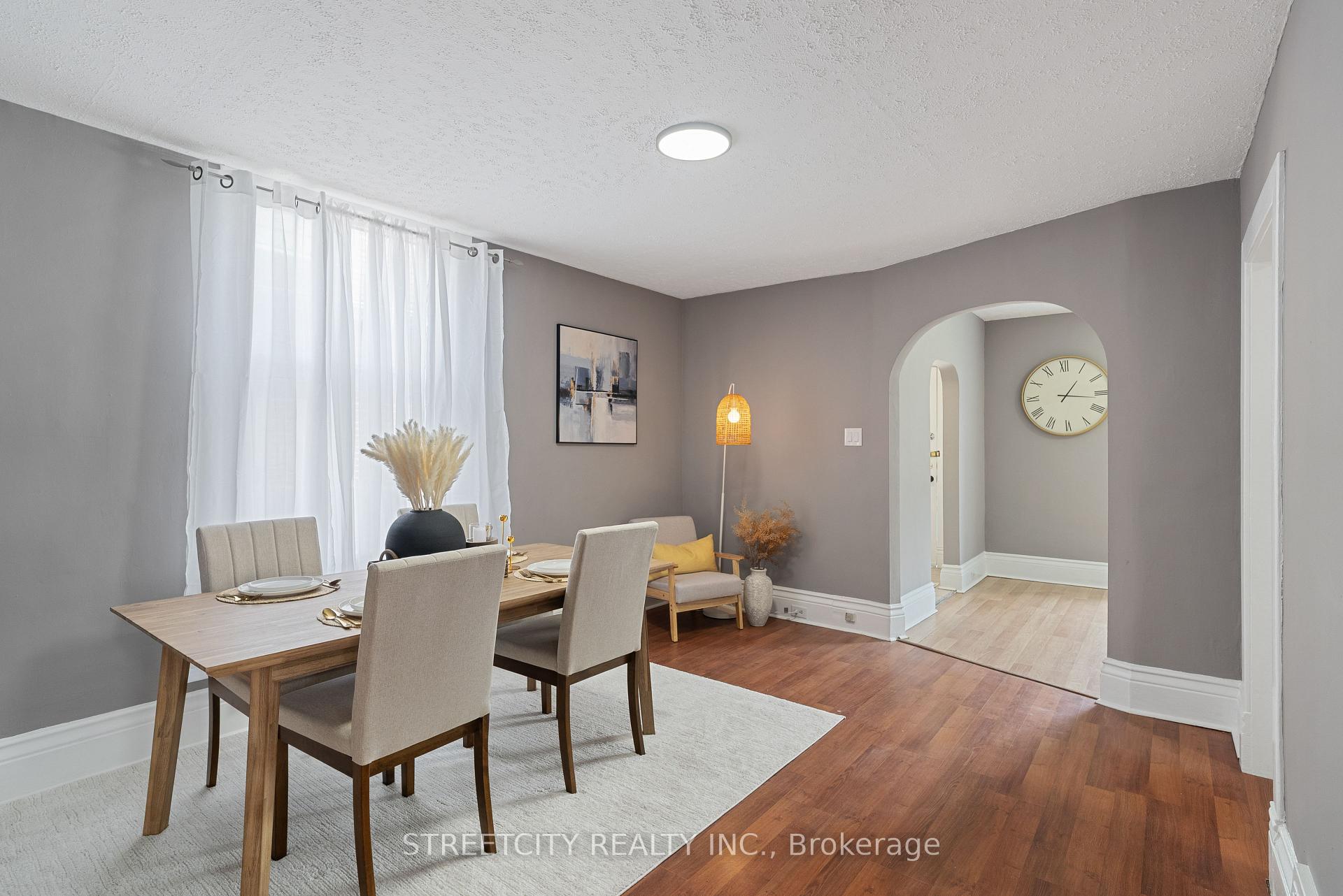 239 Highbury Avenue London East Ontario Canada Sale residential Frank Pontes STREETCITY REALTY INC., BROKERAGE*
