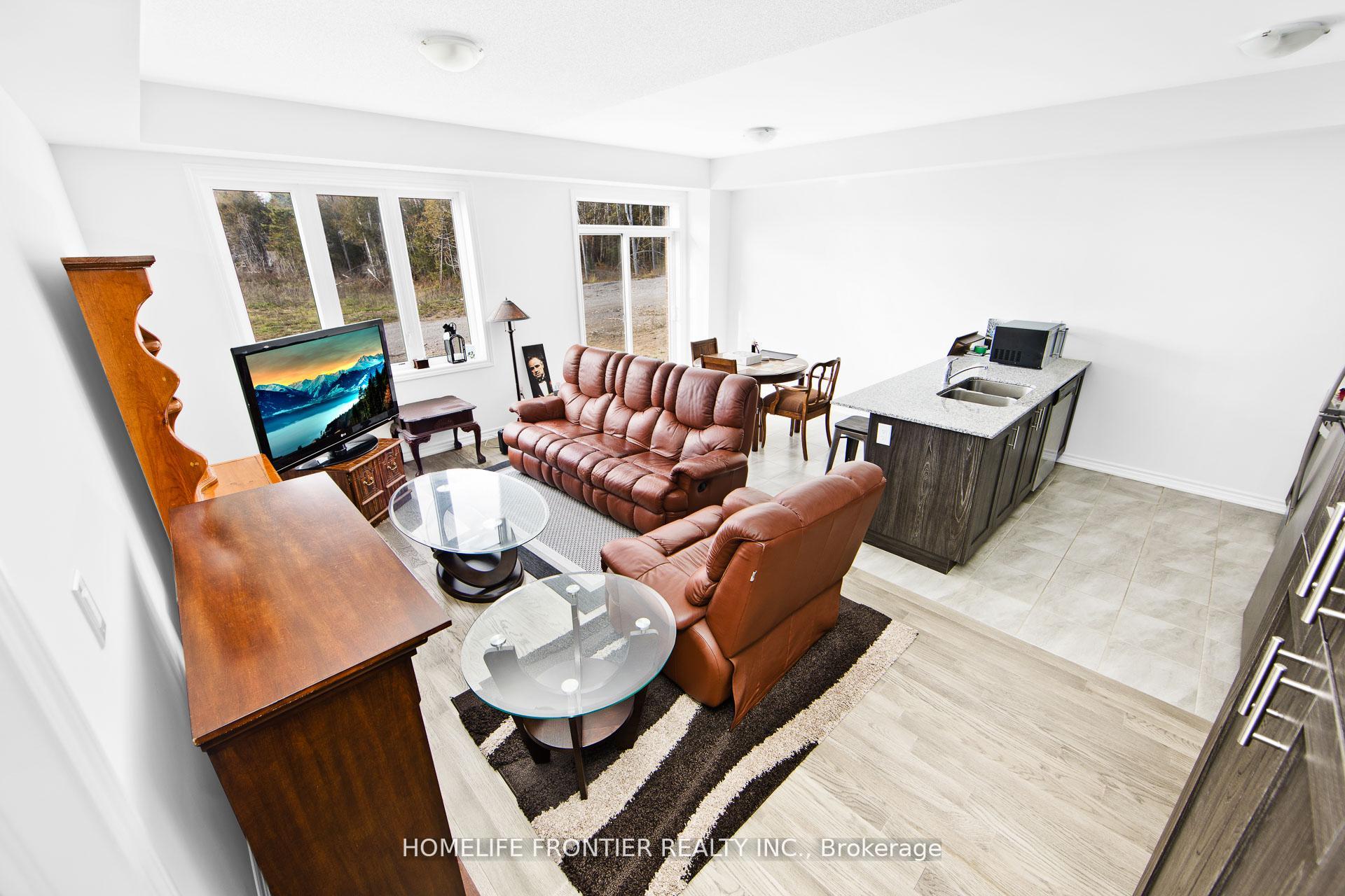11 Spruceside Drive Kawartha Lakes Ontario Canada Rent residential FAY TSATSKINA HomeLife Frontier Realty Inc., Brokerage*