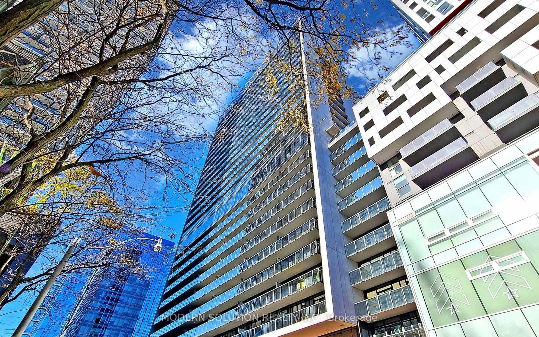 1515 - 330 Richmond Street W Toronto Ontario Canada Rent residential Majid Golchini Modern Solution Realty Inc., Brokerage*