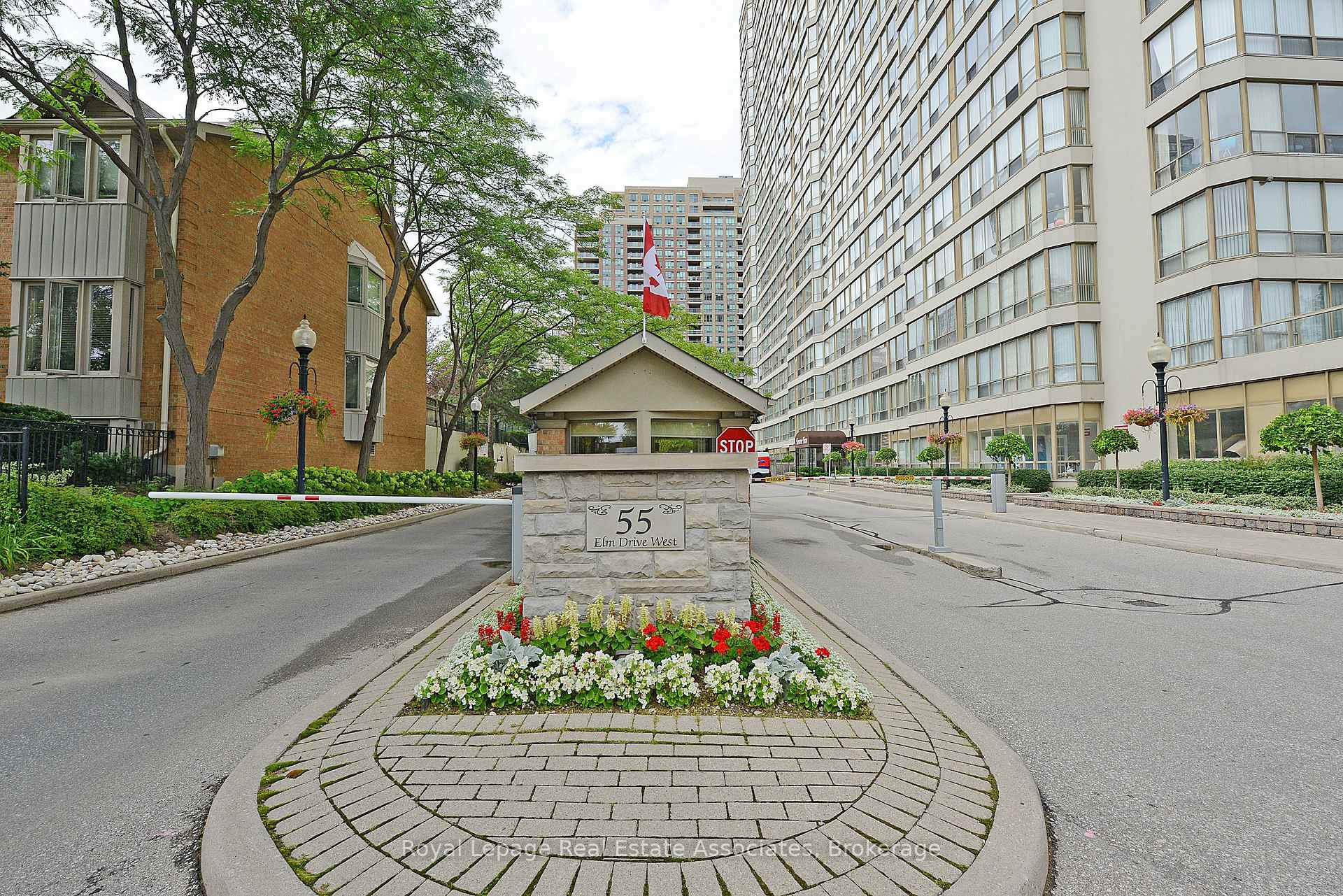 501 - 55 Elm Drive W Mississauga Ontario Canada Sale residential OWAIS GHANI Royal Lepage Certified Realty, Brokerage*