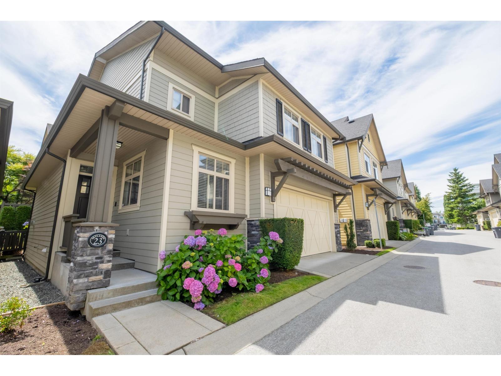 23 15885 26 AVENUE Surrey British Columbia Canada Sale residential   HomeLife Realty Services