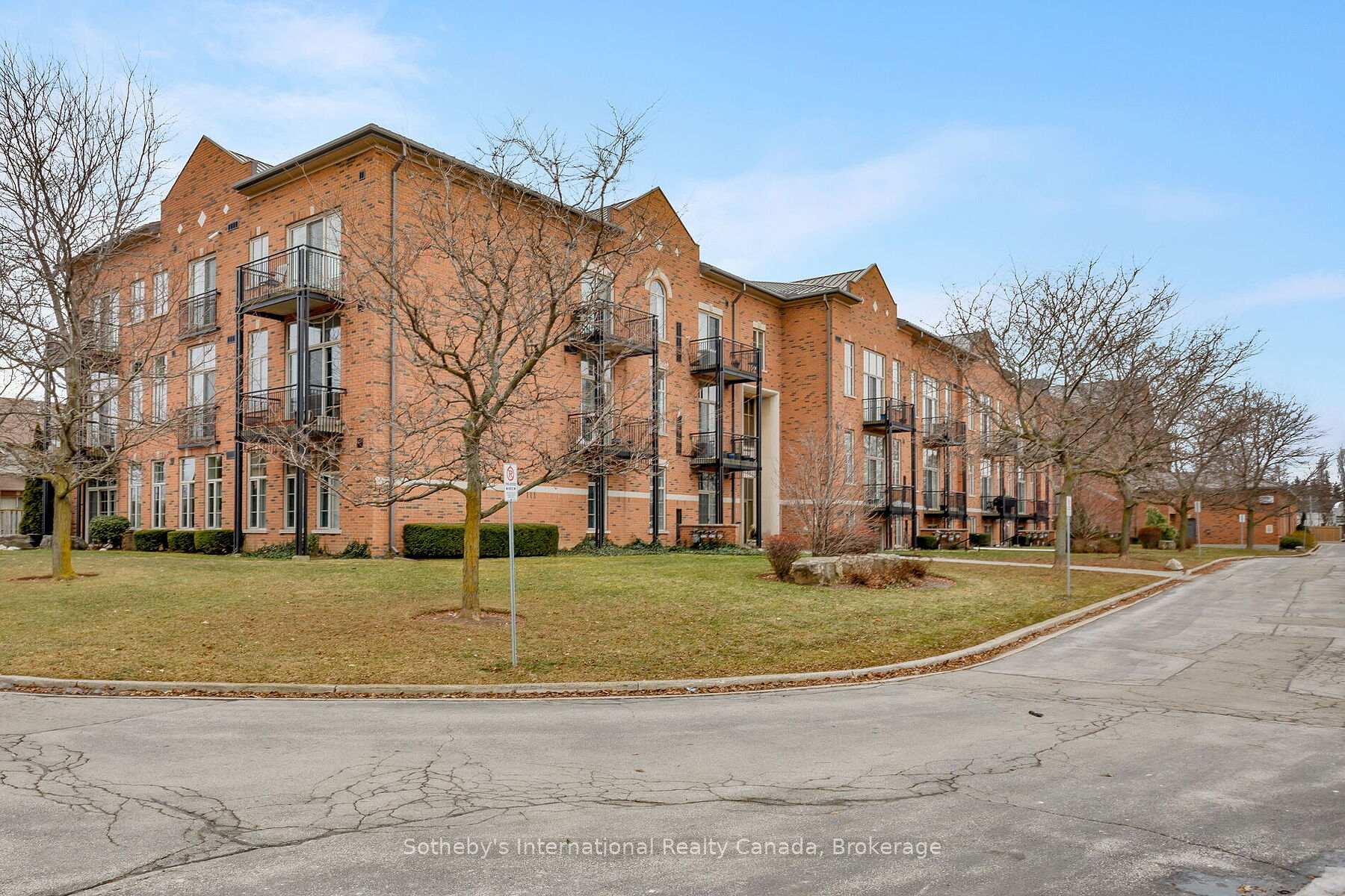 219 - 262 Dundas Street E Hamilton Ontario Canada Sale residential Yama Saighani Kingsway Real Estate, Brokerage