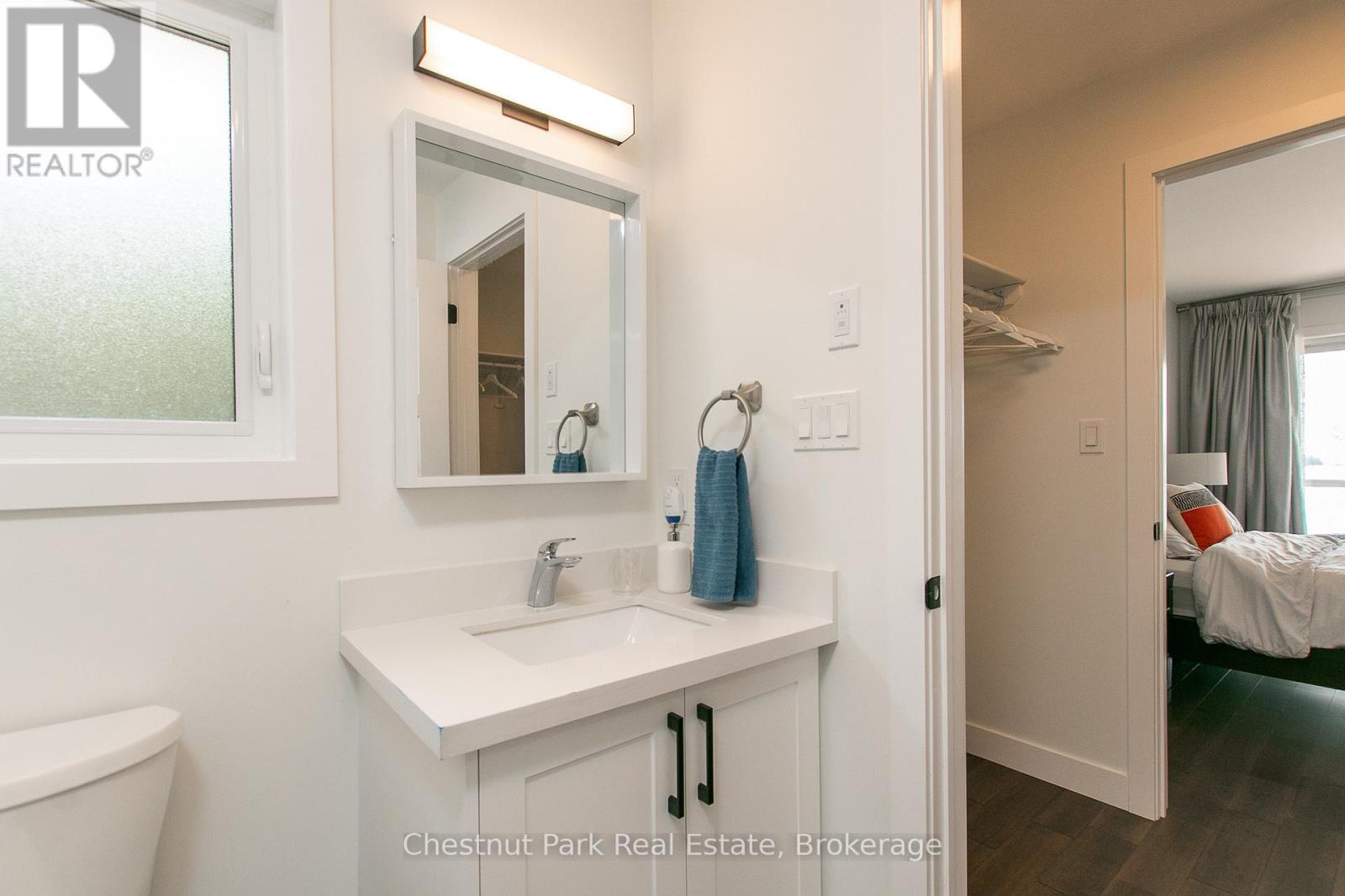 3 Bedroom Single Family Home/House's Image 42