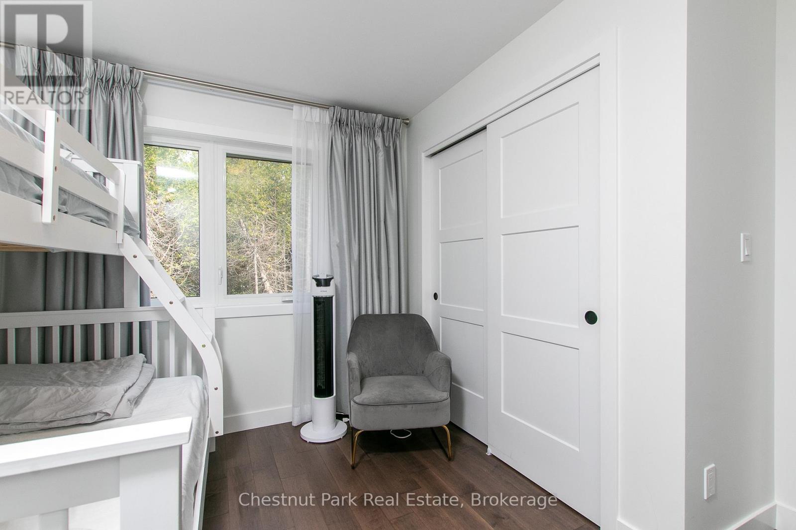 3 Bedroom Single Family Home/House's Image 32