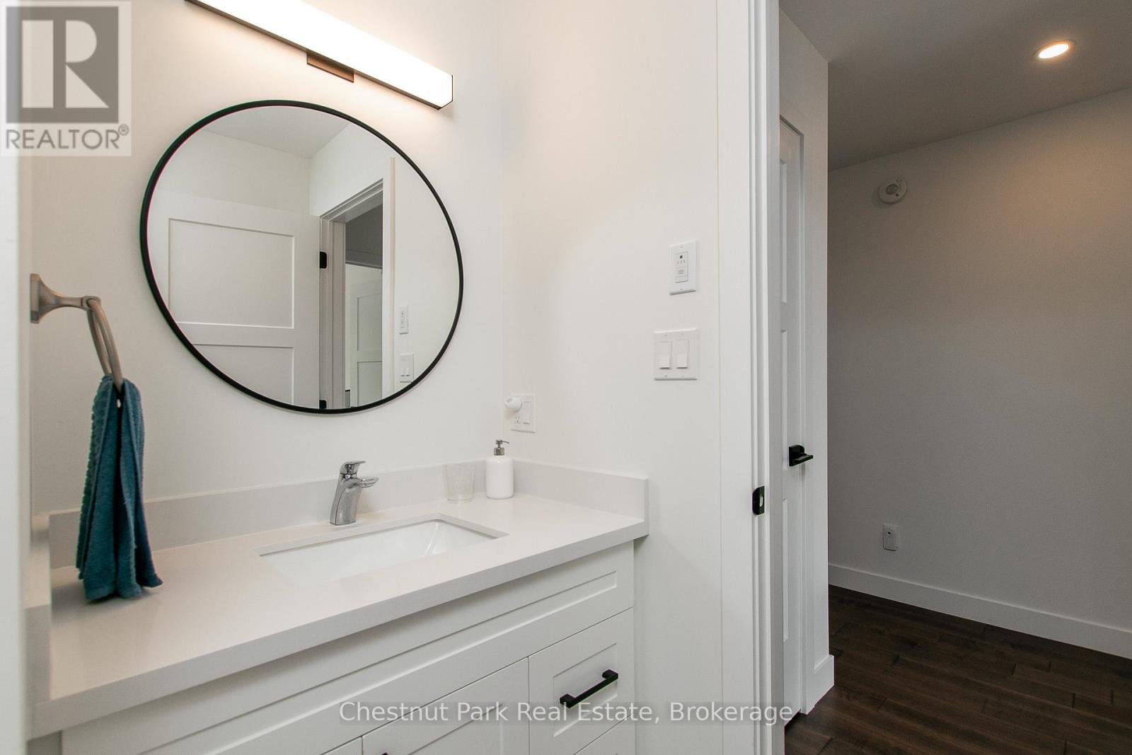 3 Bedroom Single Family Home/House's Image 35