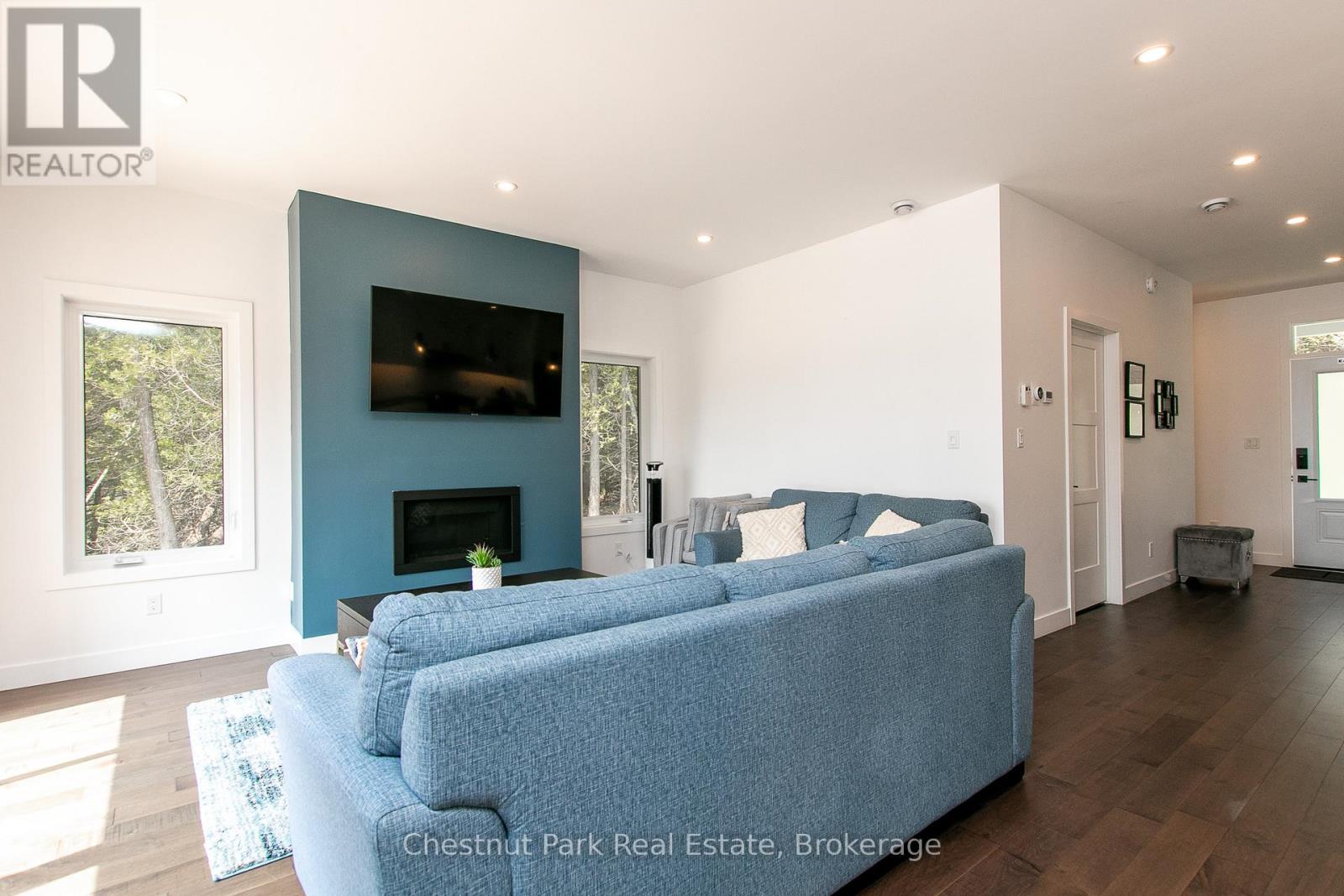 3 Bedroom Single Family Home/House's Image 27