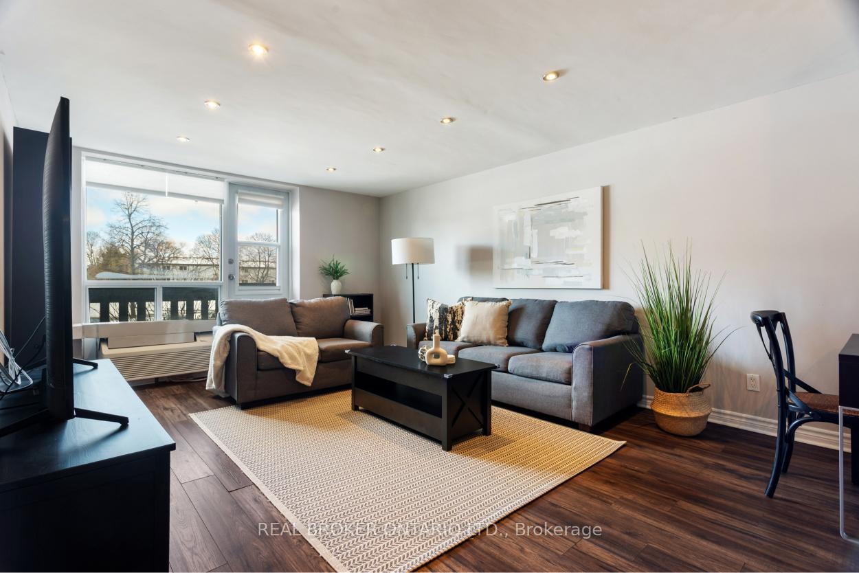 111 - 6720 Glen Erin Drive Mississauga Ontario Canada Sale residential David Mosley Forest Hill Real Estate Inc., Brokerage *
