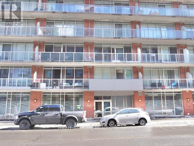 904 - 383 Cumberland Street Ottawa Ontario Canada Sale residential Hesam Azimi Right at Home Realty, Brokerage*