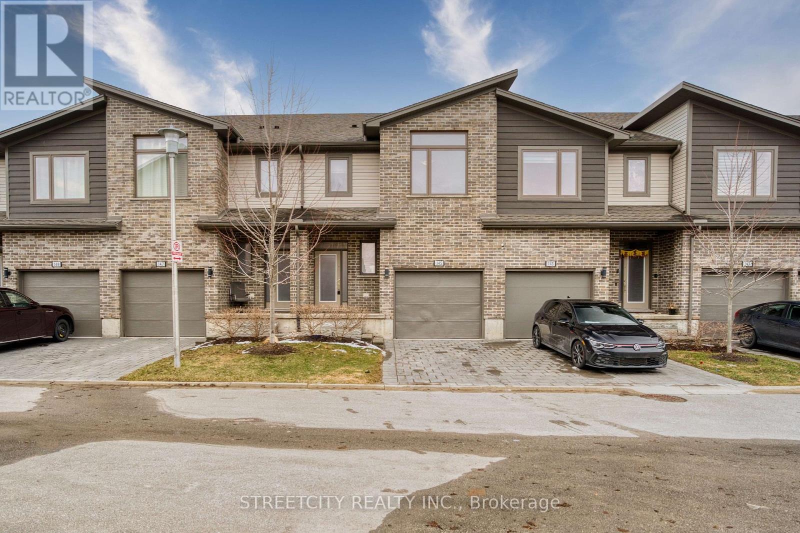 145 - 1960 DALMAGARRY Road London North Ontario Canada Sale residential Frank Pontes STREETCITY REALTY INC., BROKERAGE*