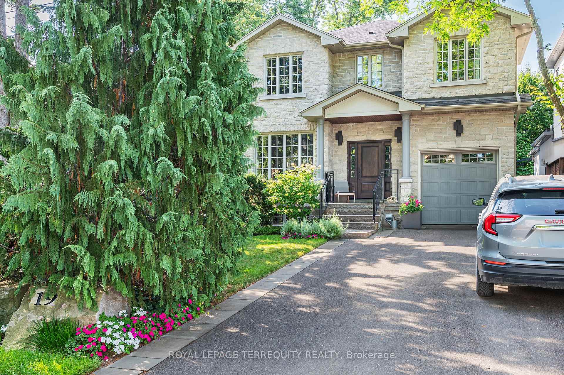 19 Bannon Avenue Toronto Ontario Canada Sale residential Stefanos Papadopoulos Royal LePage Terrequity Principled Realty