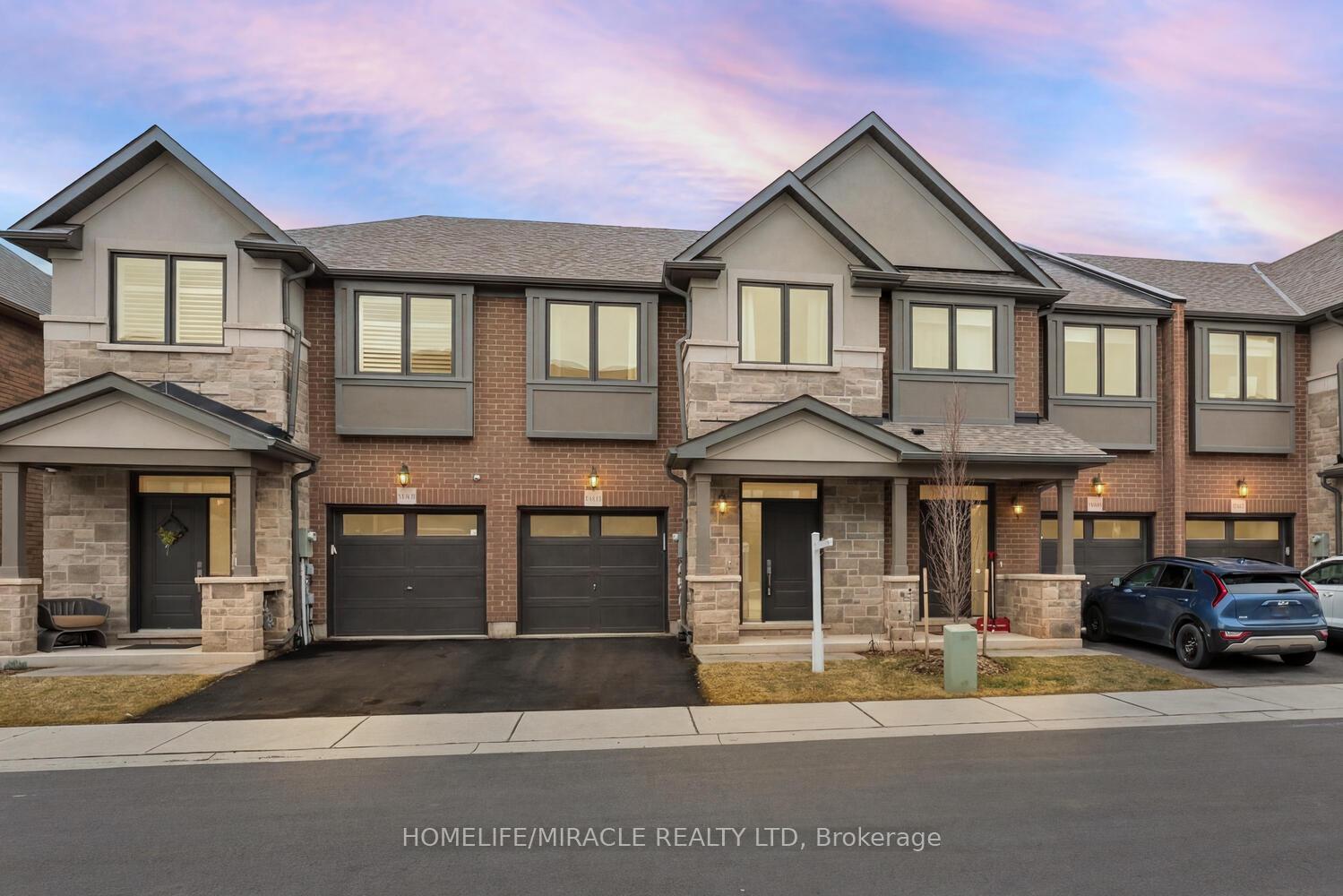 13 - 2184 Postmaster Drive Oakville Ontario Canada Rent residential   HomeLife/Miracle Realty Ltd., Brokerage*