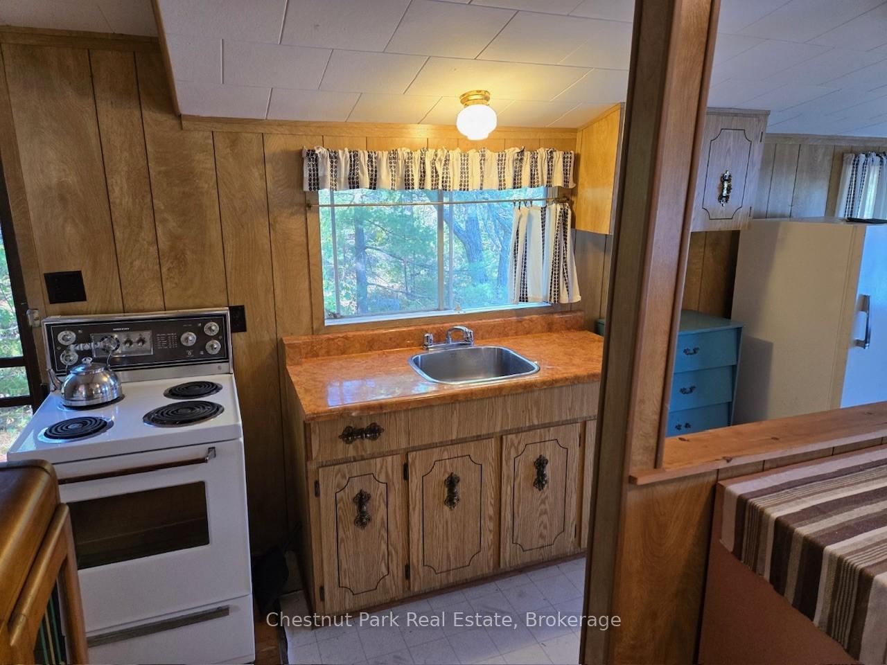 3 Bedroom Single Family Home/House's Image 37