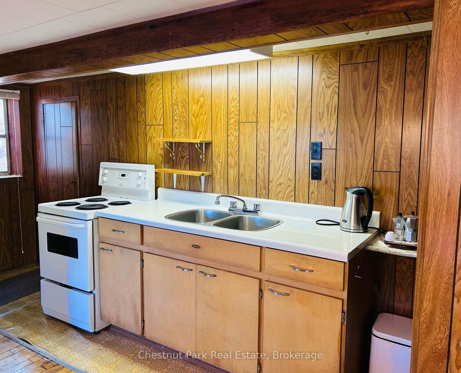 3 Bedroom Single Family Home/House's Image 28