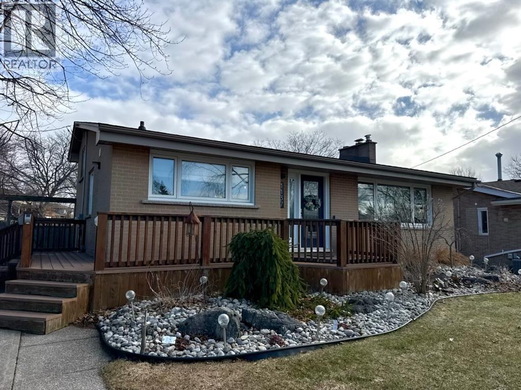 1137 Gurd STREET Sarnia Ontario Canada Sale residential Kevin Thompson RE/MAX PRIME PROPERTIES UNIQUE GROUP, BROKERAGE