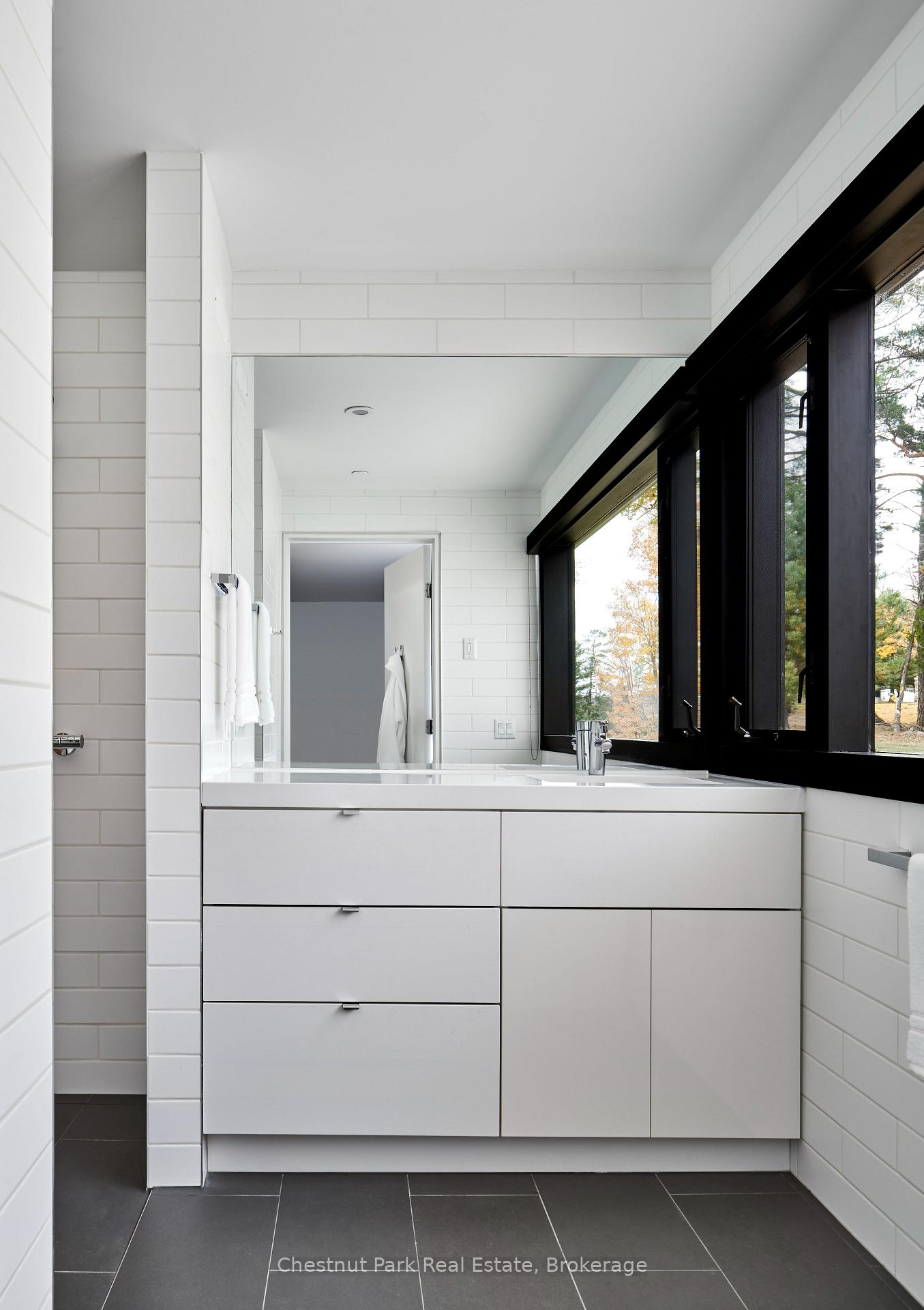 2 Bedroom Other's Image 6