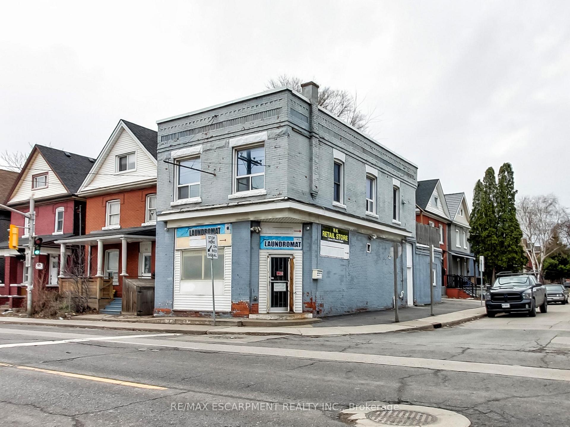 443 Wentworth Street N Hamilton Ontario Canada Sale commercial The Loya Group - Ray Loya, Team Lead