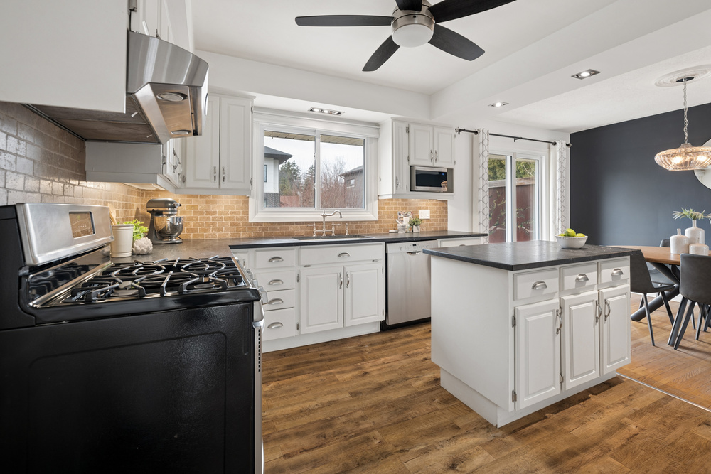 4 Bedroom Single Family Home/House's Image 11