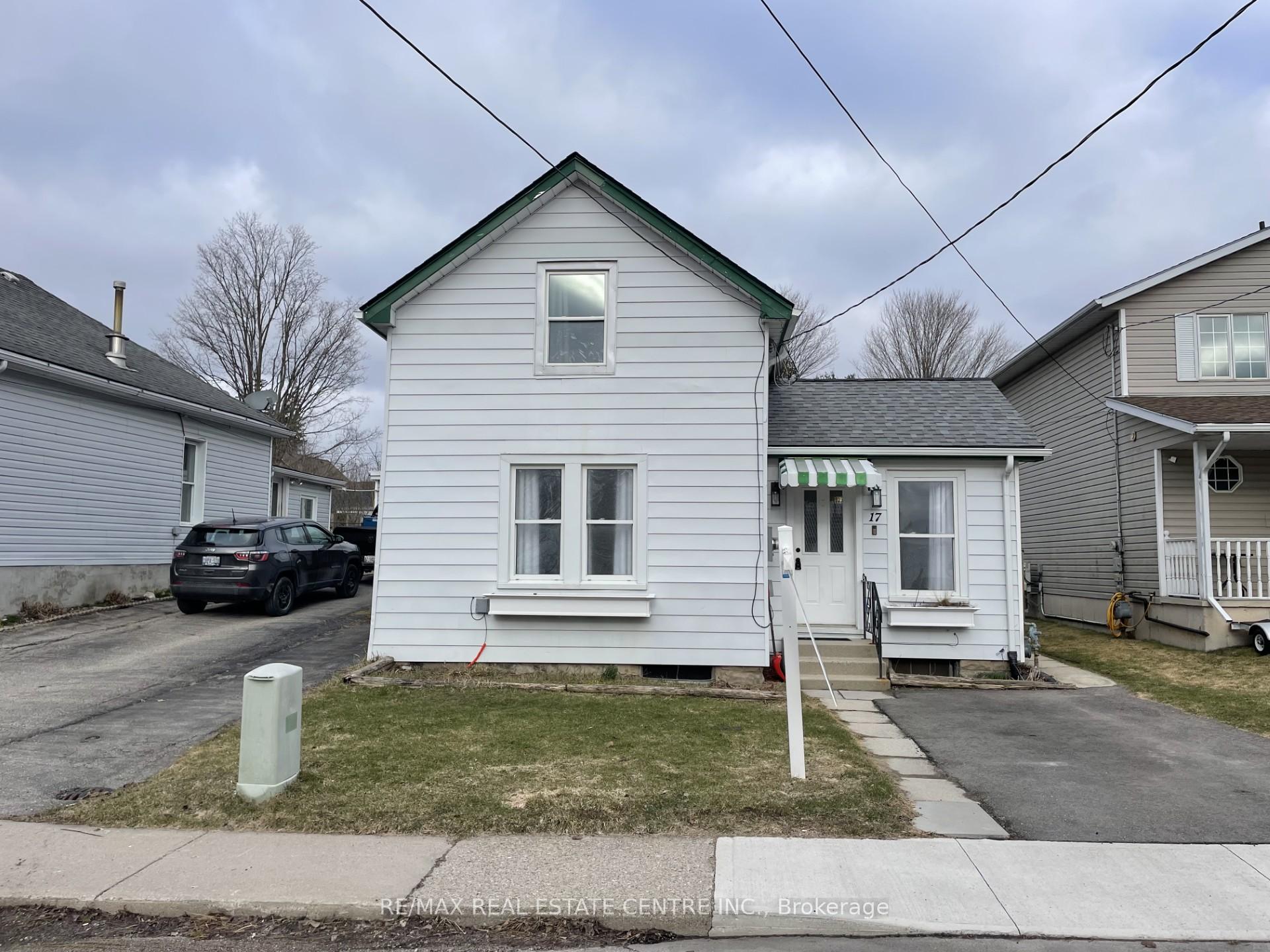 17 Dover Street Woodstock Ontario Canada Sale residential Shireen Owis BA (Hons) RE/MAX Real Estate Centre Inc., Brokerage*