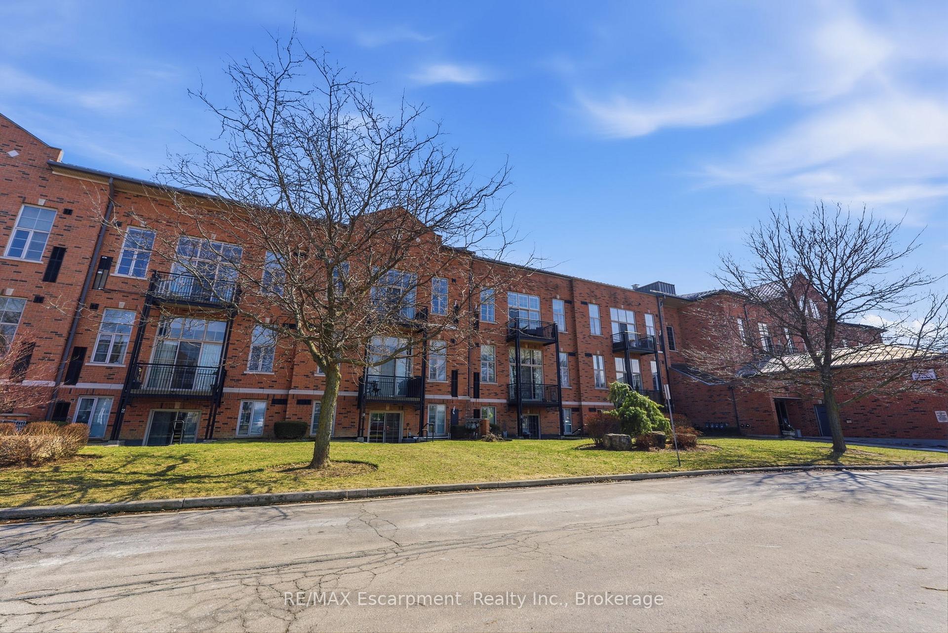 322 - 262 DUNDAS Street E Hamilton Ontario Canada Sale residential Yama Saighani Kingsway Real Estate, Brokerage