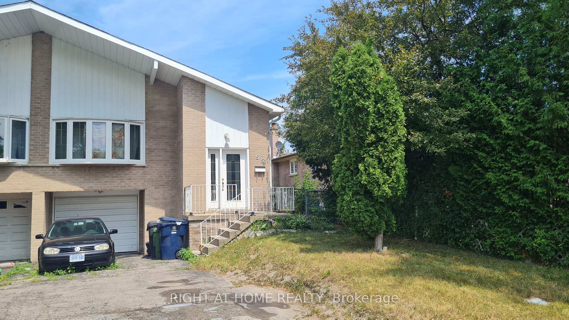UPPER - 55 Littleleaf Drive Toronto Ontario Canada Rent residential George Mitropoulos Right at Home Realty, Brokerage*