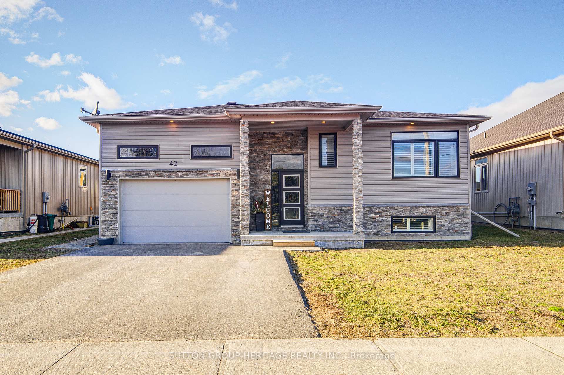 42 McFarland Drive Belleville Ontario Canada Sale residential Robert Sixsmith SUTTON GROUP HERITAGE REALTY INC BROKERAGE