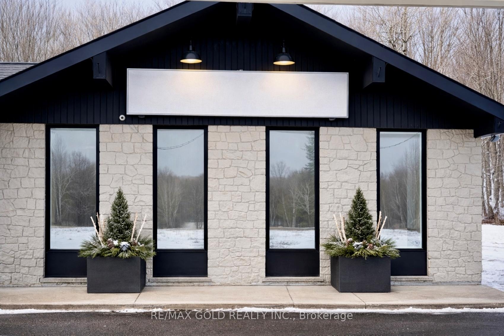 9100 HIGHWAY #11 SOUTH Expresswa Huntsville Ontario Canada Lease commercial Menjit Cheema RE/MAX Gold Realty Inc., Brokerage *