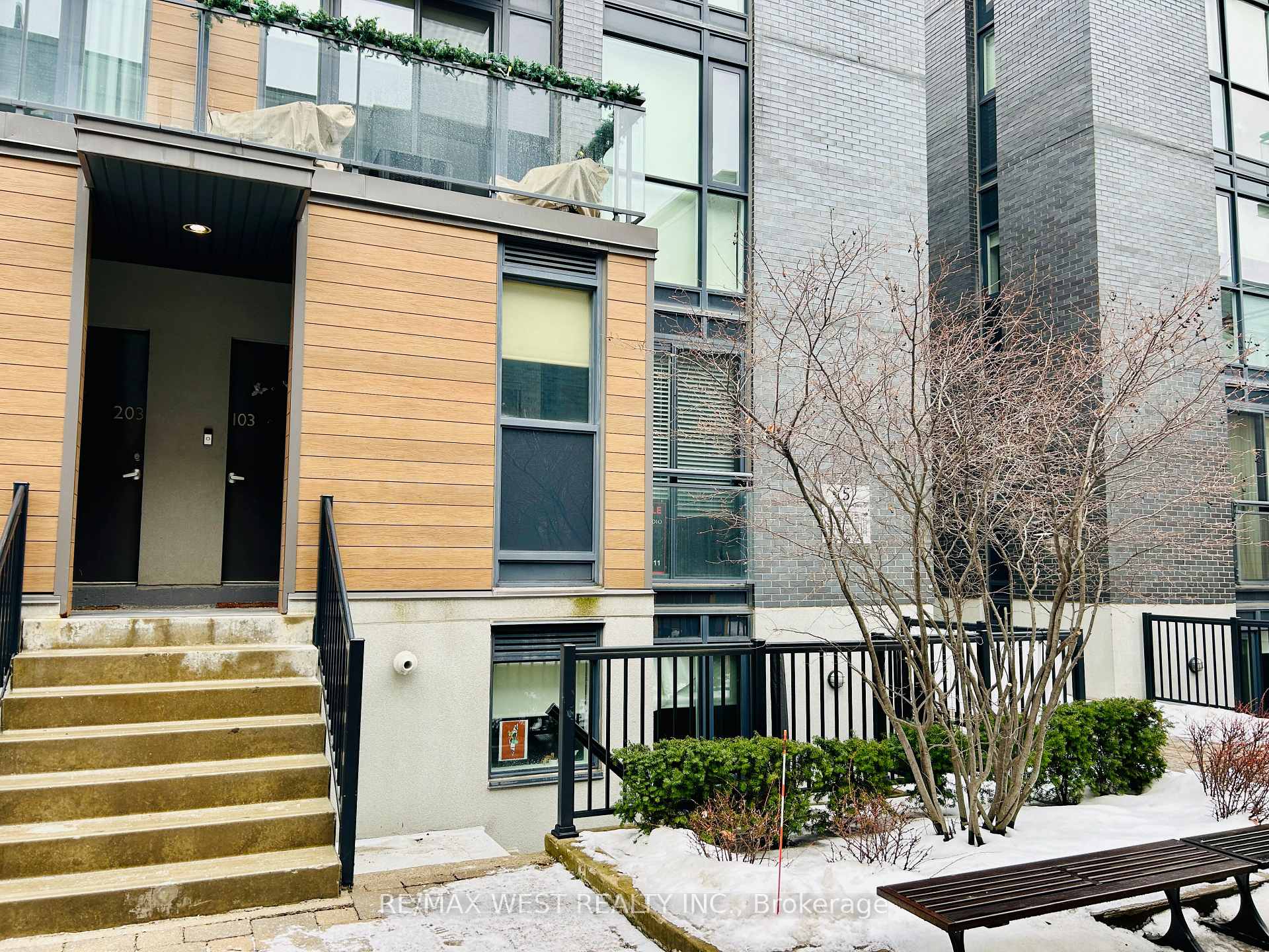 102 - 5 Sousa Mendes Street Toronto Ontario Canada Sale residential Vince Nestico RE/MAX West Realty Inc., Brokerage *