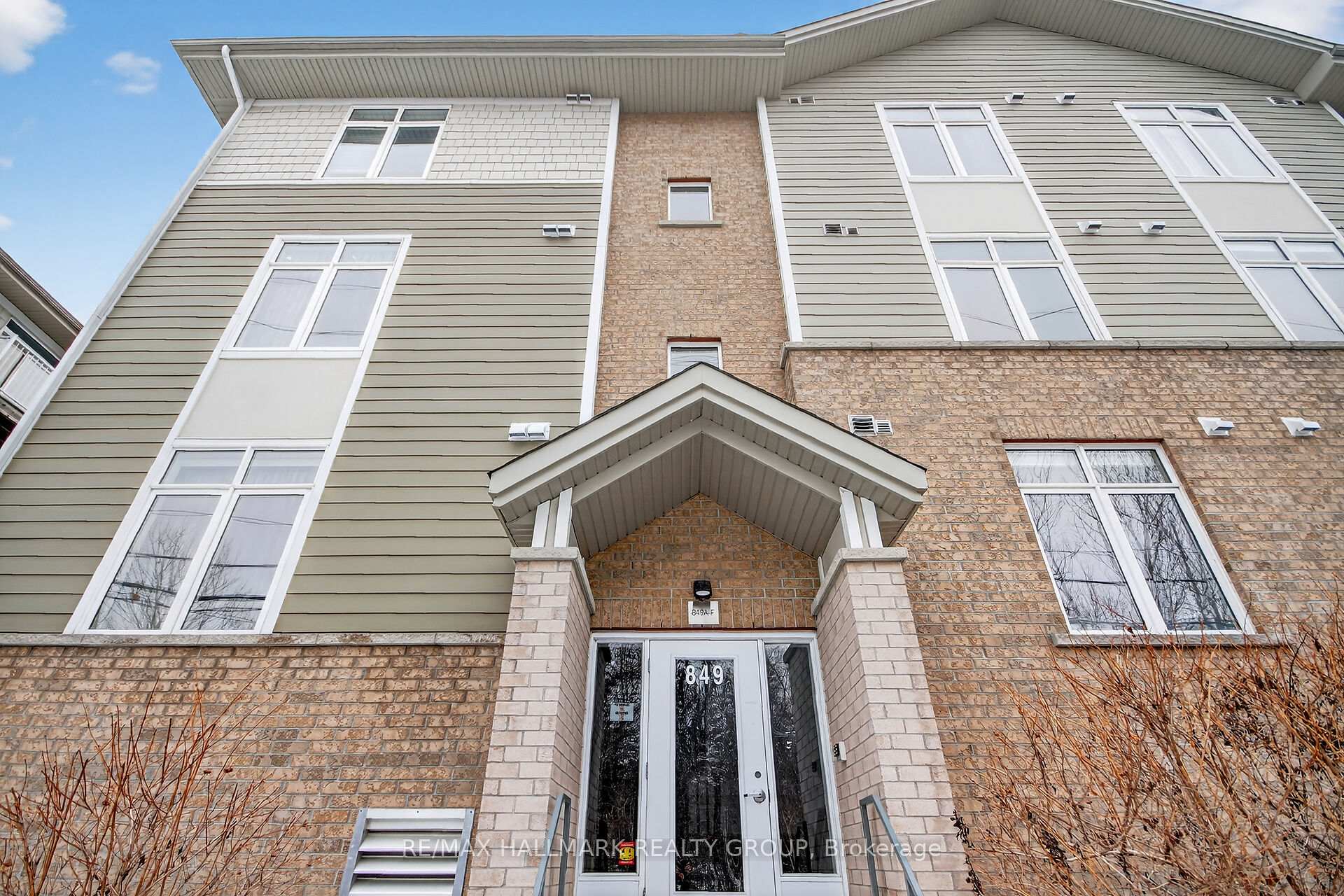Unit F - 849 Blackcomb Private Ottawa Ontario Canada Sale residential Devon Wadden RE/MAX HALLMARK REALTY GROUP