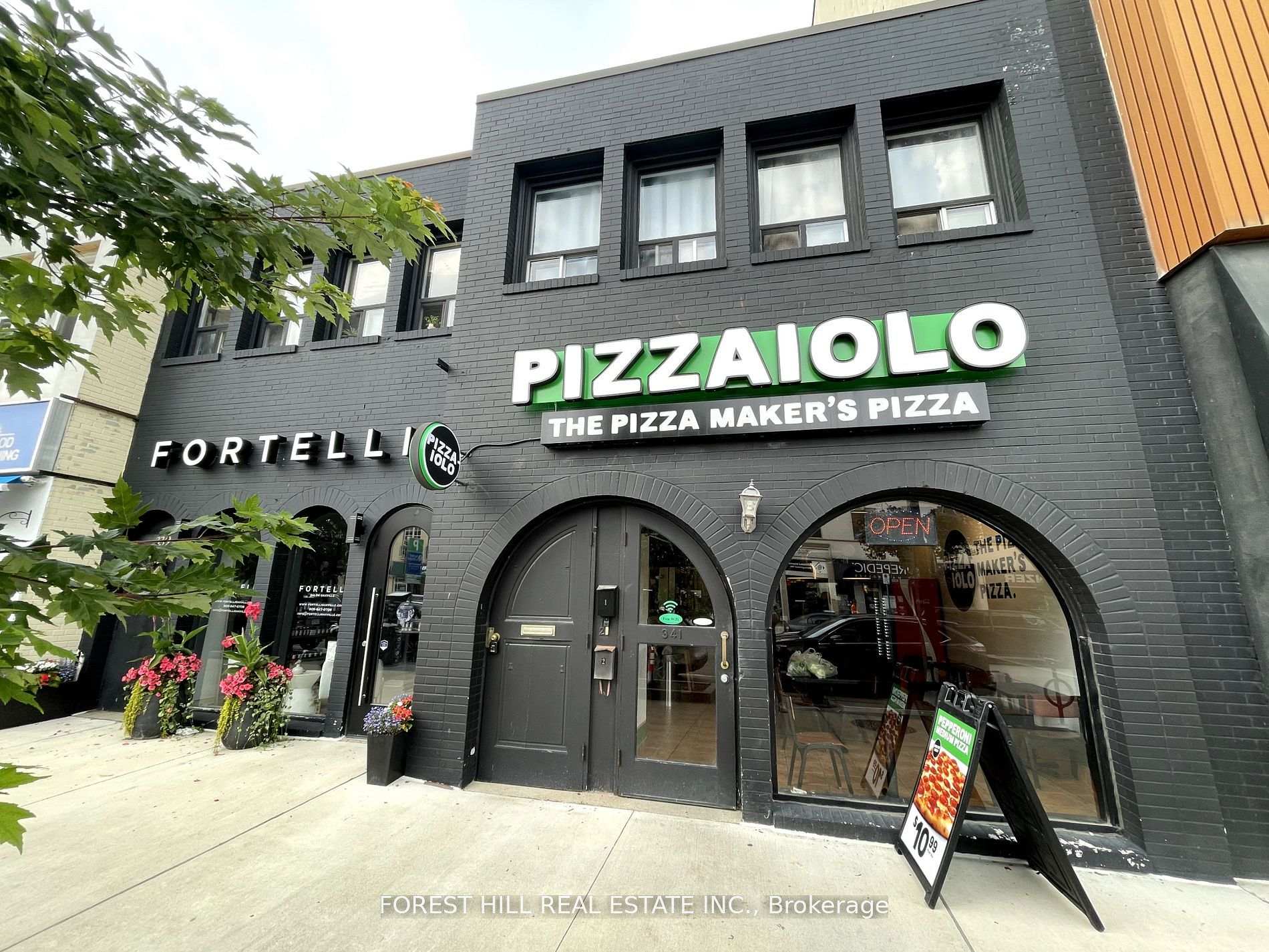 2 - 341 Lakeshore Road E Oakville Ontario Canada Rent residential David Mosley Forest Hill Real Estate Inc., Brokerage *