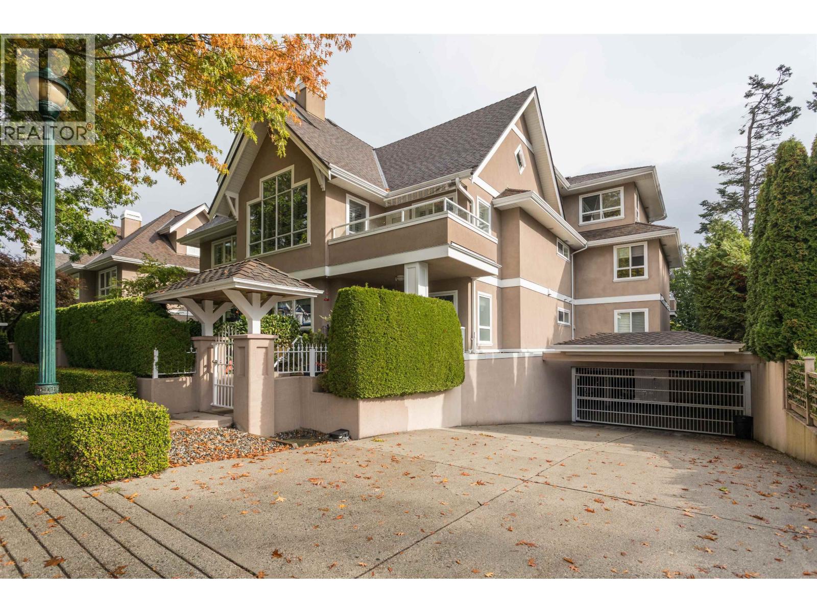 202 1250 55TH STREET Tsawwassen British Columbia Canada Sale residential Cindy Poppy HomeLife Benchmark Realty Corp.