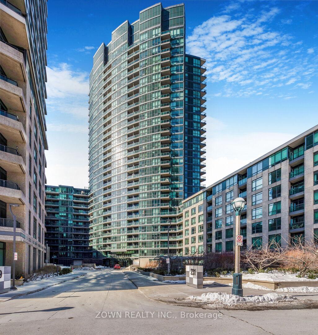 220 - 231 Fort York Boulevard Toronto Ontario Canada Sale residential Ishtiaq Ahmed ZOWN REALTY INC.