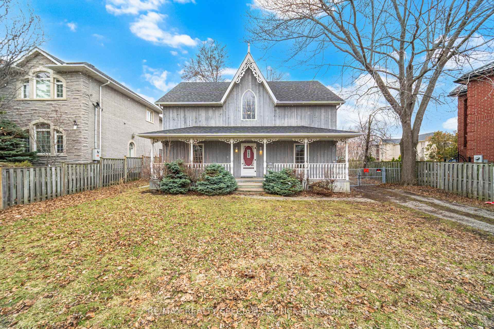 2131 Cawthra Road Mississauga Ontario Canada Sale residential Natasha Niles Century 21 Signature Service