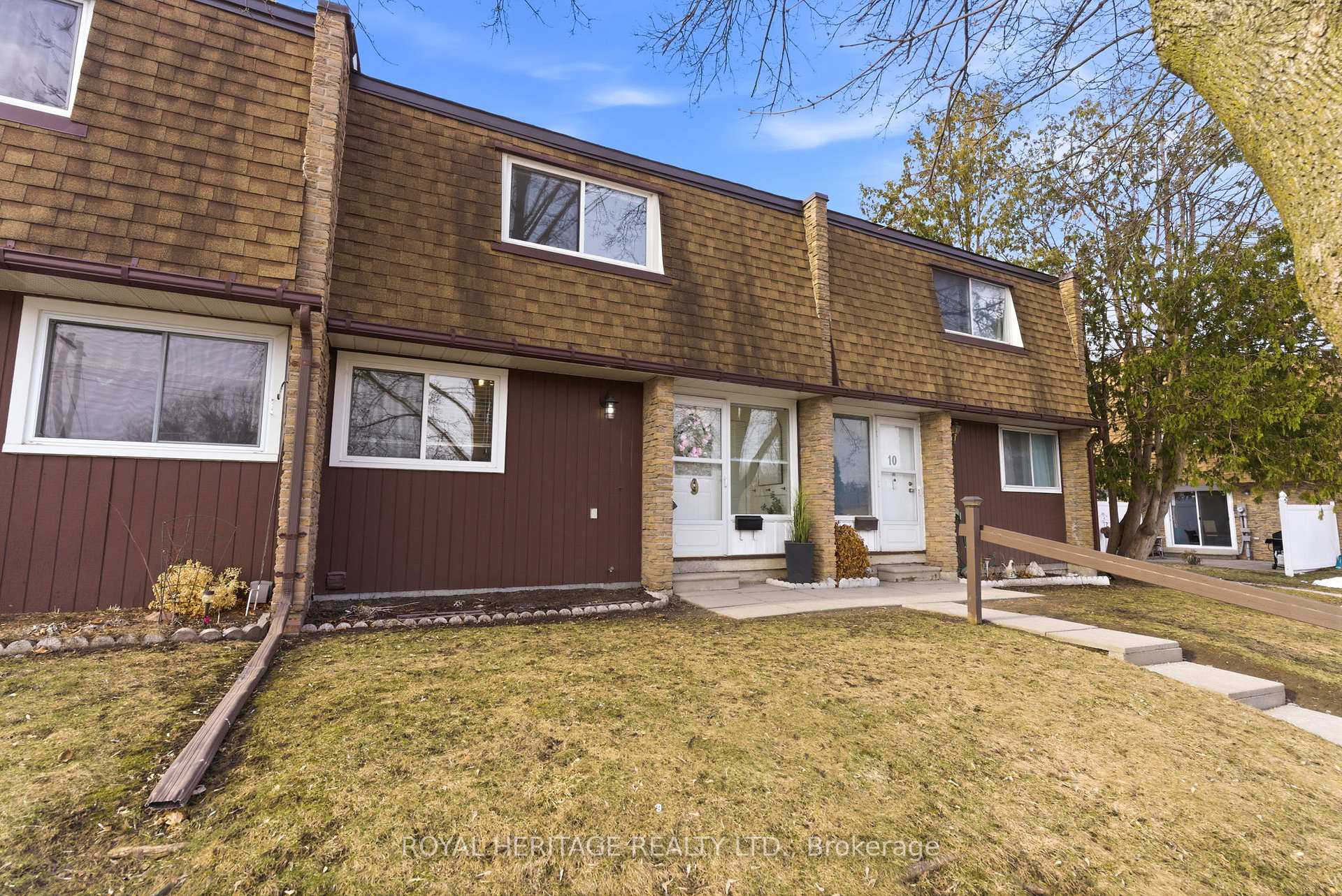 9 - 740 CHAMBERLAIN Street Peterborough Ontario Canada Sale residential Marie Tugwell Royal Heritage Realty Ltd., Brokerage*
